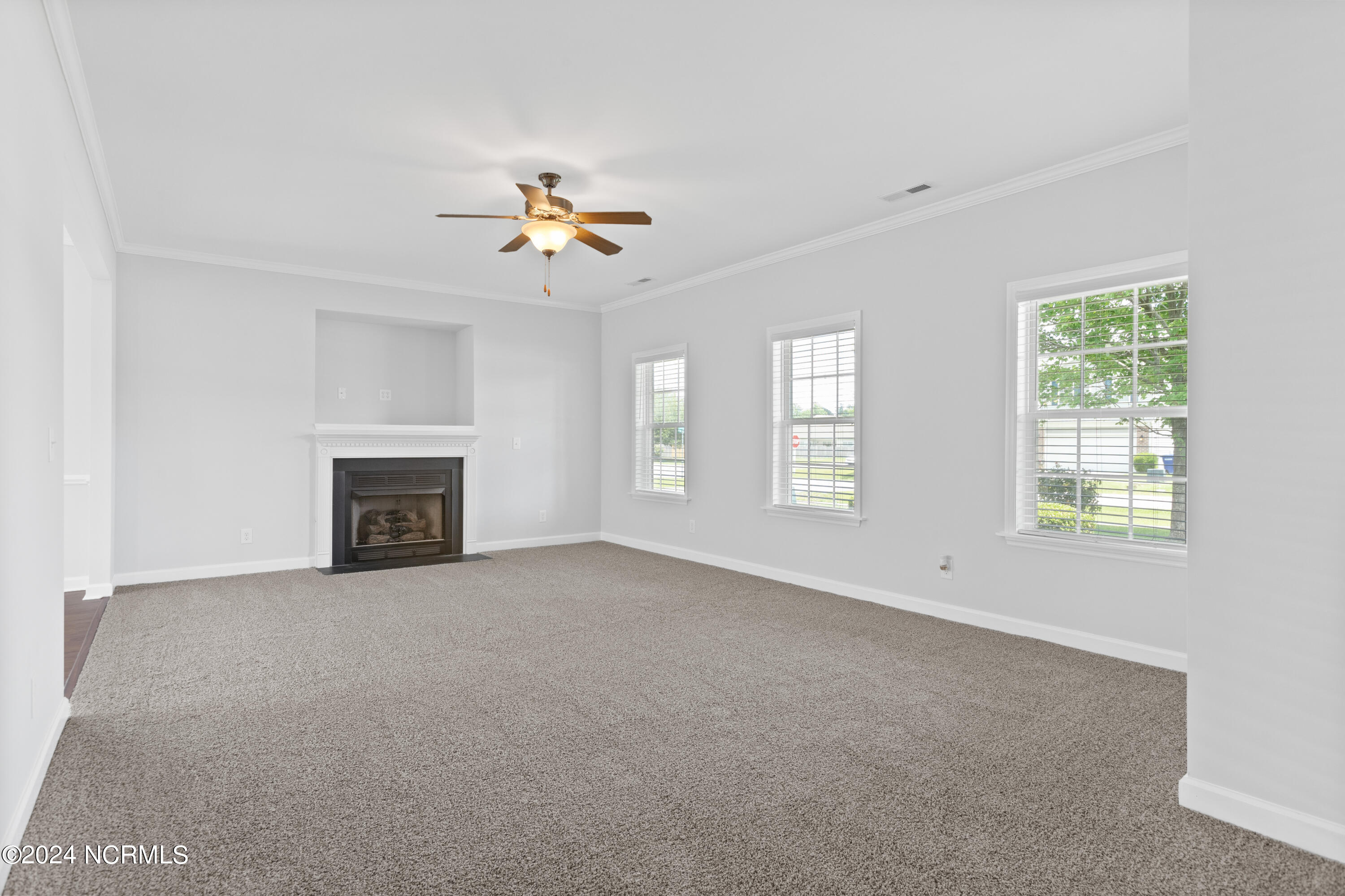 502 Pearl Valley Court