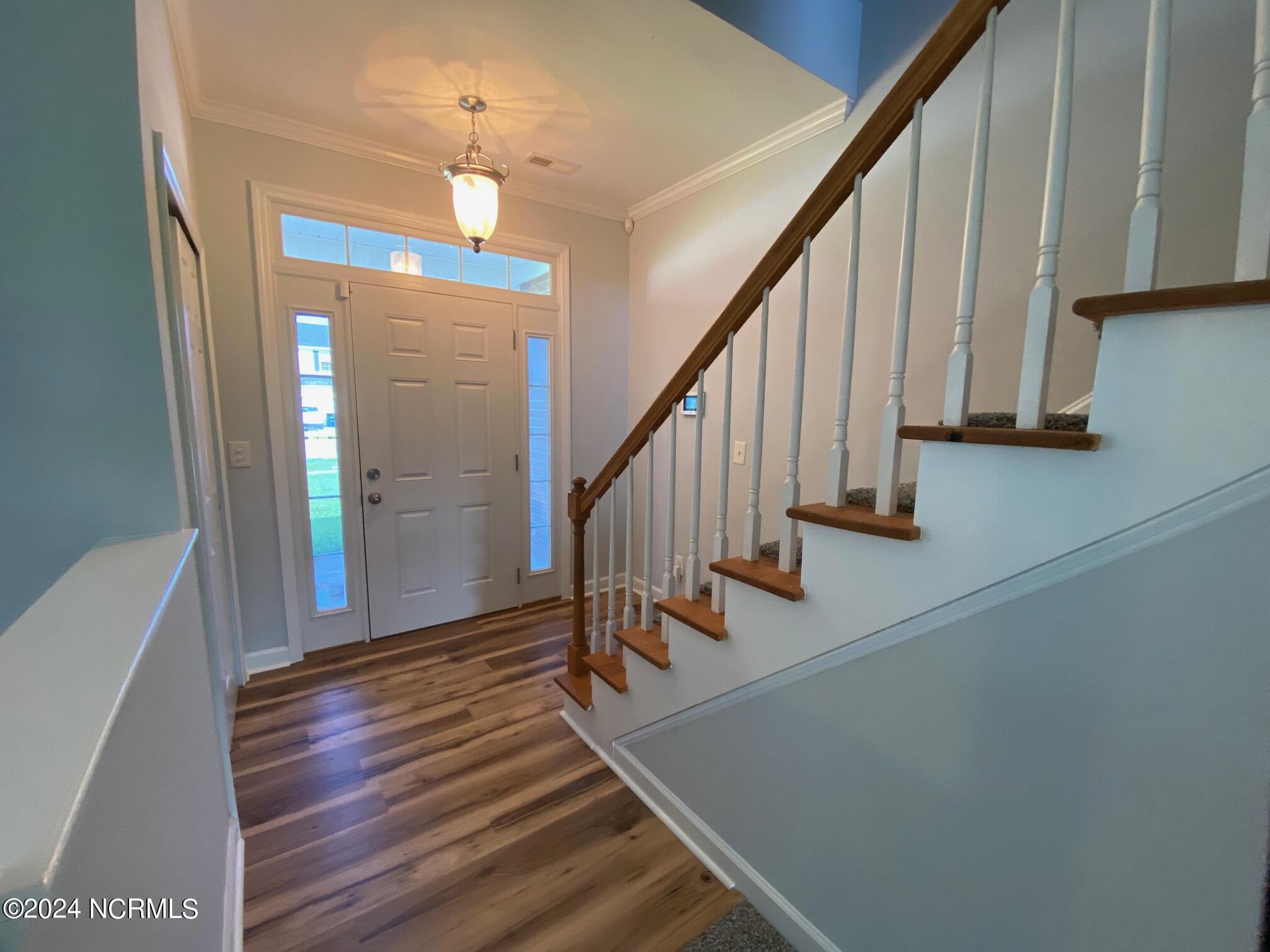 502 Pearl Valley Court