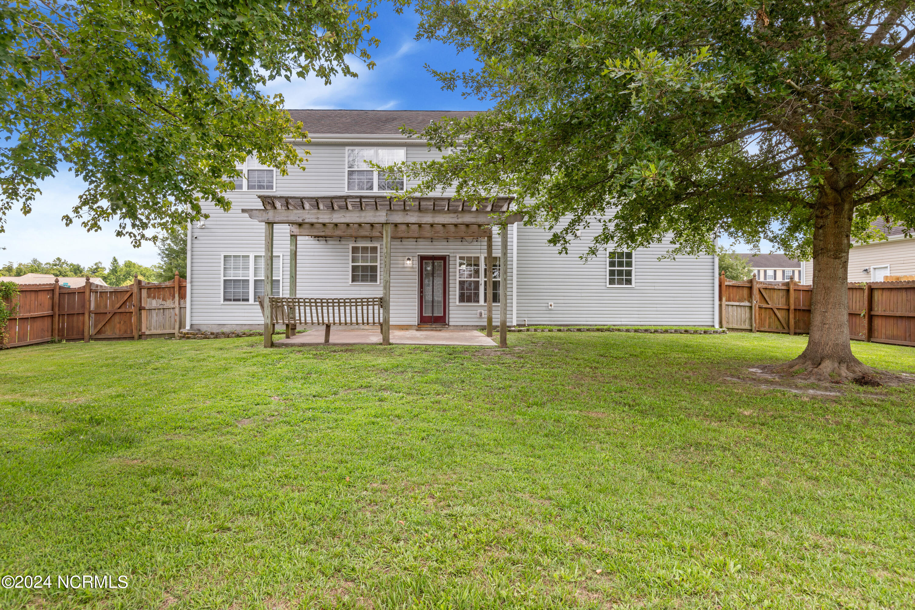 502 Pearl Valley Court