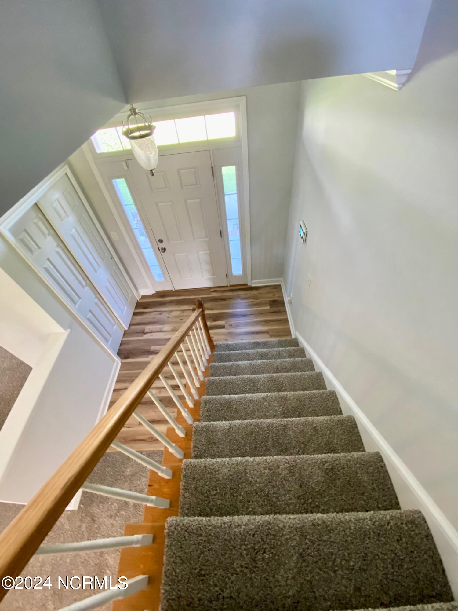 502 Pearl Valley Court