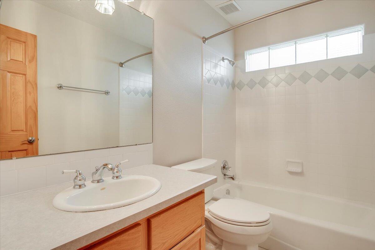 12905 THOMTE Road NE