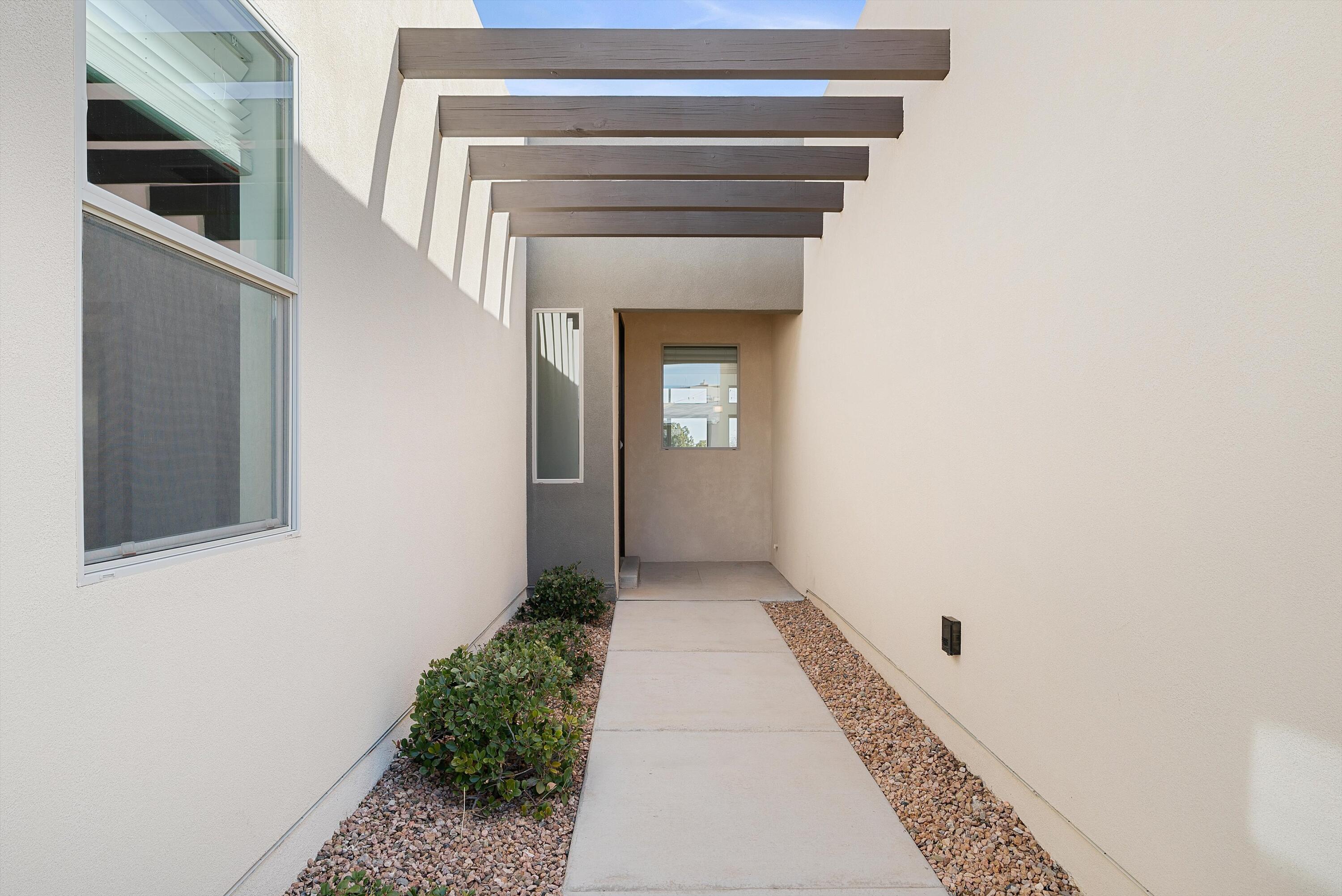 6052 Redondo Sierra Vista Ne