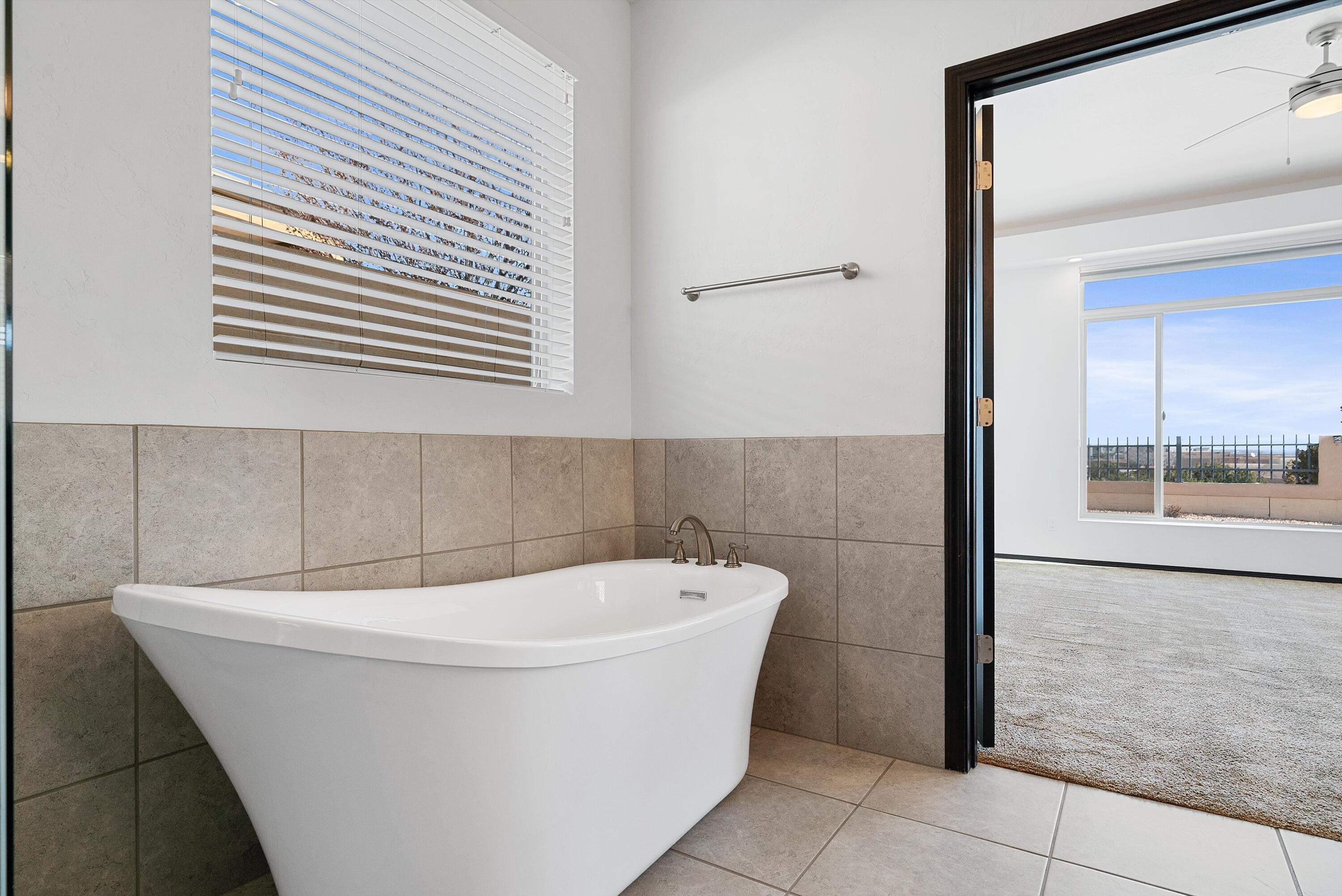 6052 Redondo Sierra Vista Ne