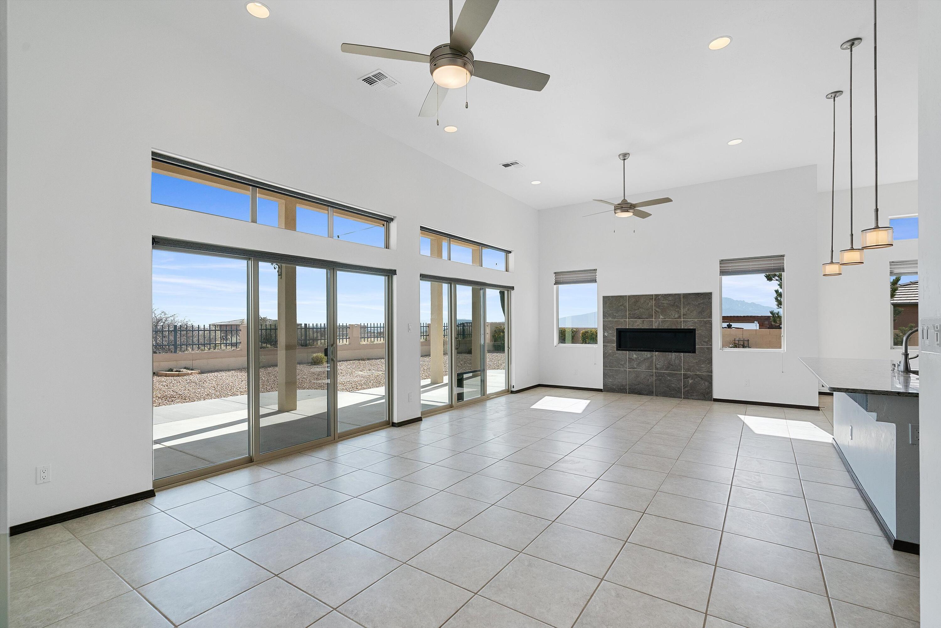 6052 Redondo Sierra Vista Ne