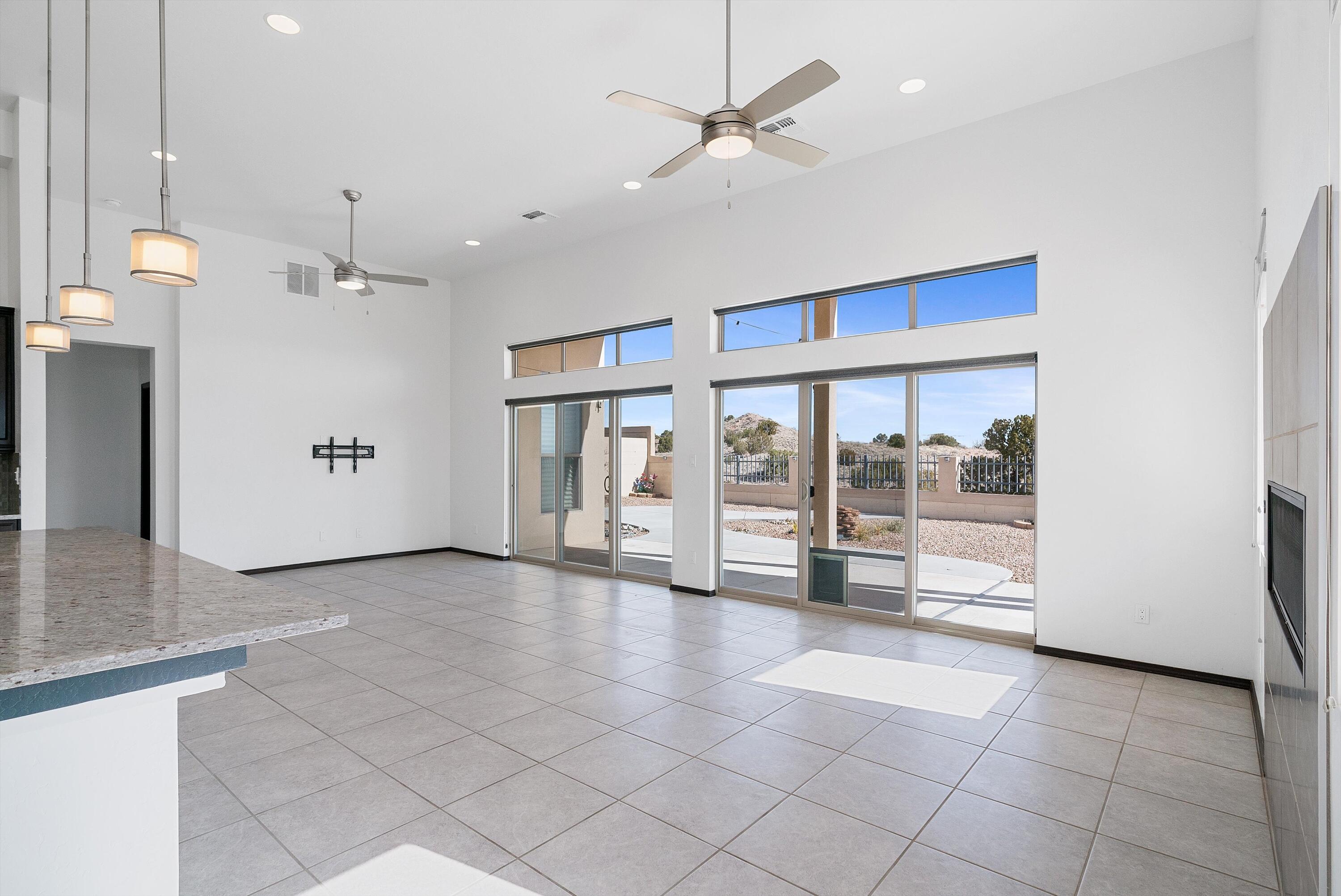 6052 Redondo Sierra Vista Ne