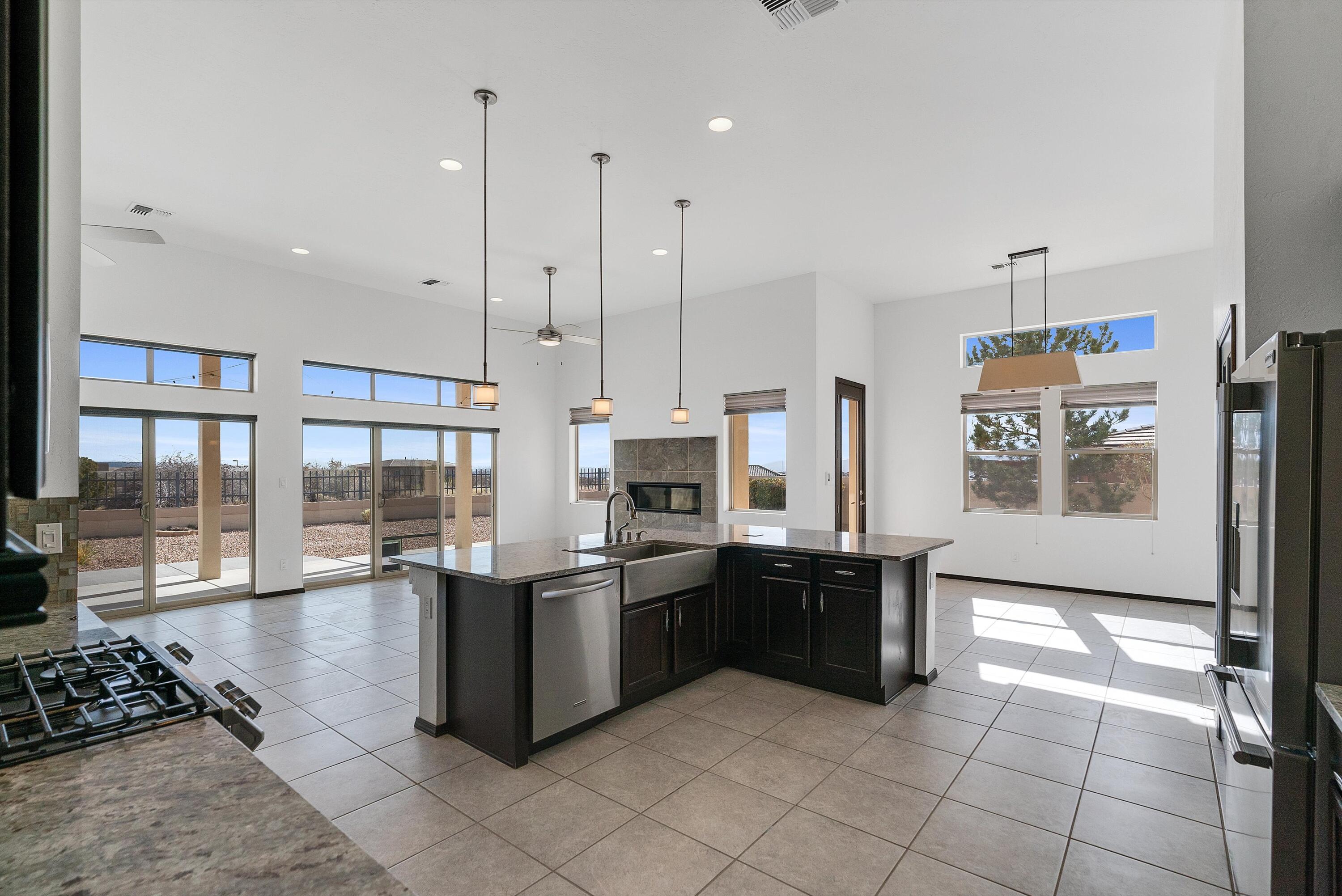 6052 Redondo Sierra Vista Ne