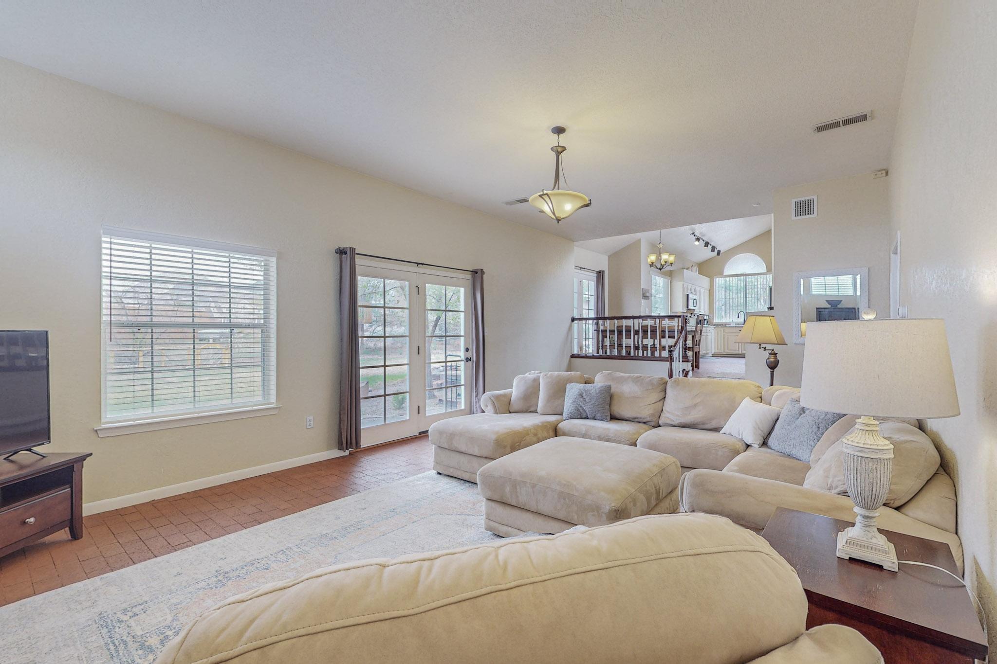 11205 Oakland Avenue NE