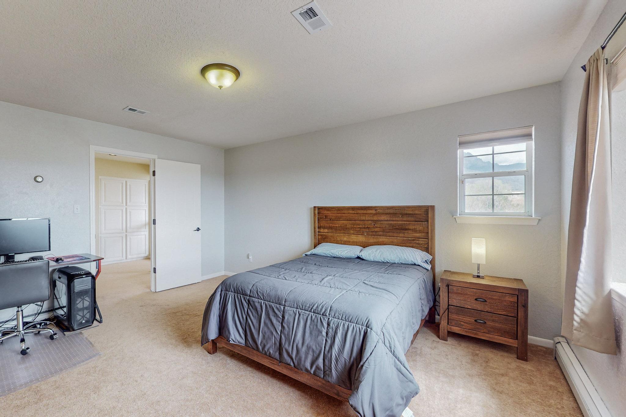 11205 Oakland Avenue NE