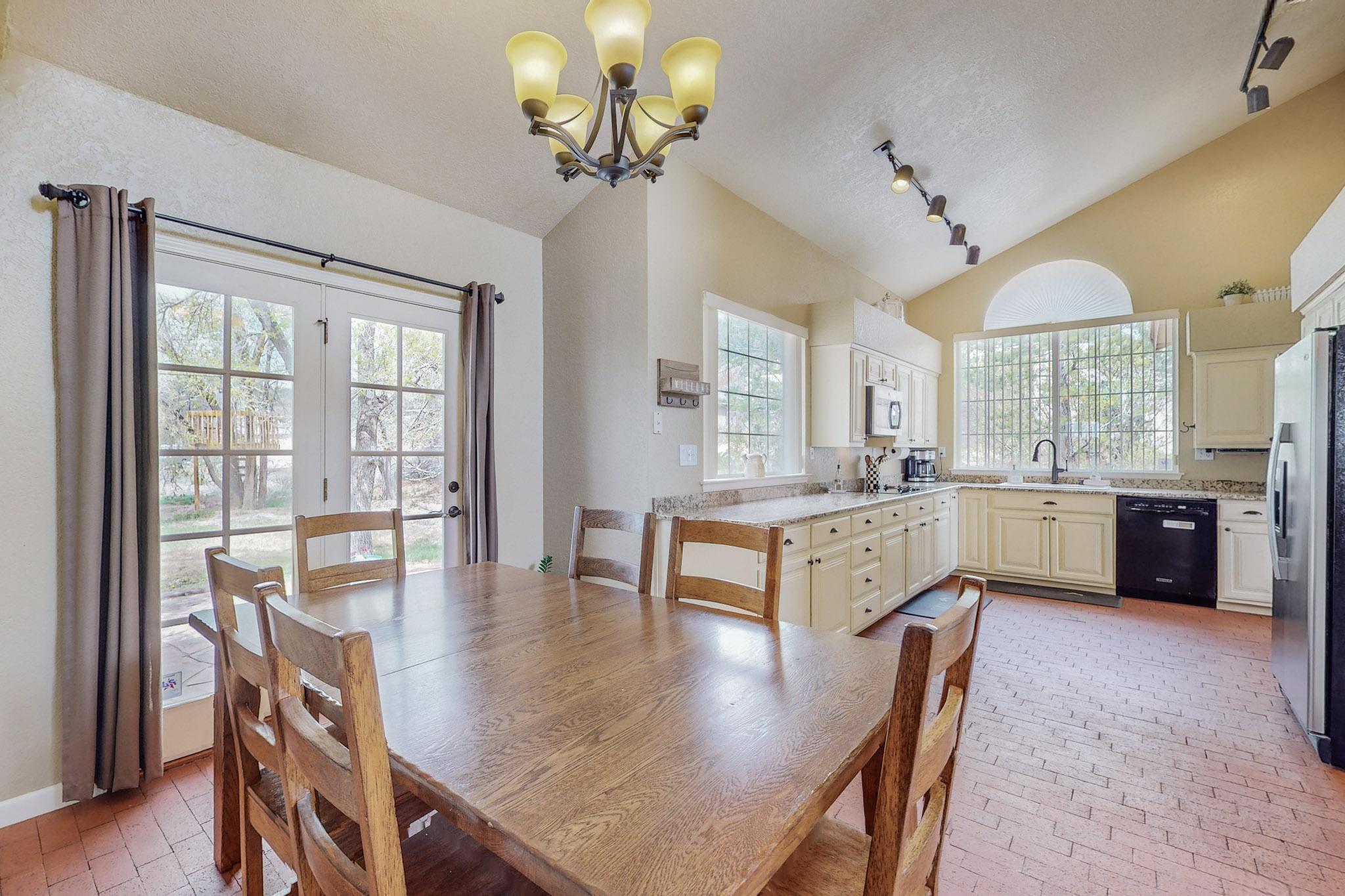 11205 Oakland Avenue NE