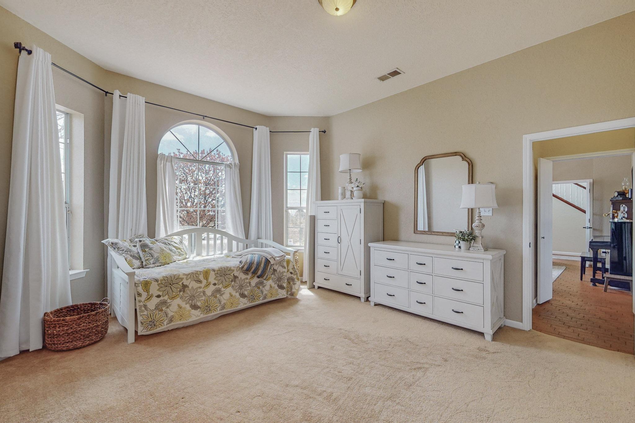 11205 Oakland Avenue NE