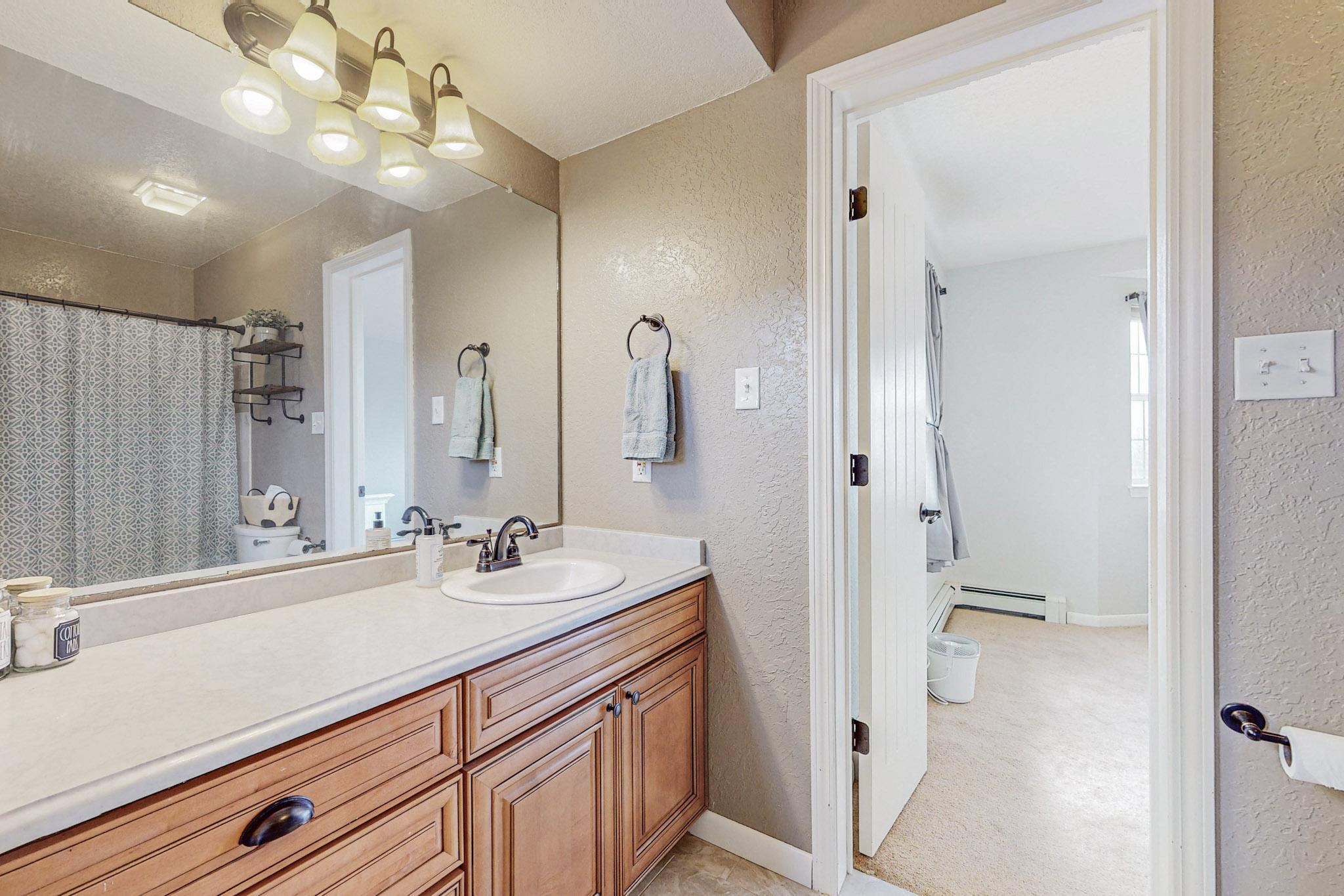 11205 Oakland Avenue NE