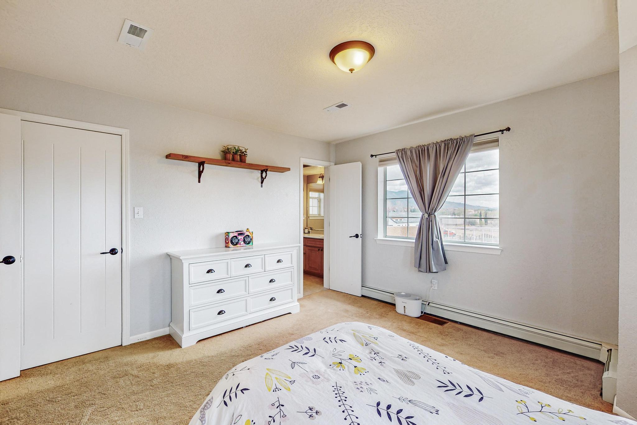 11205 Oakland Avenue NE