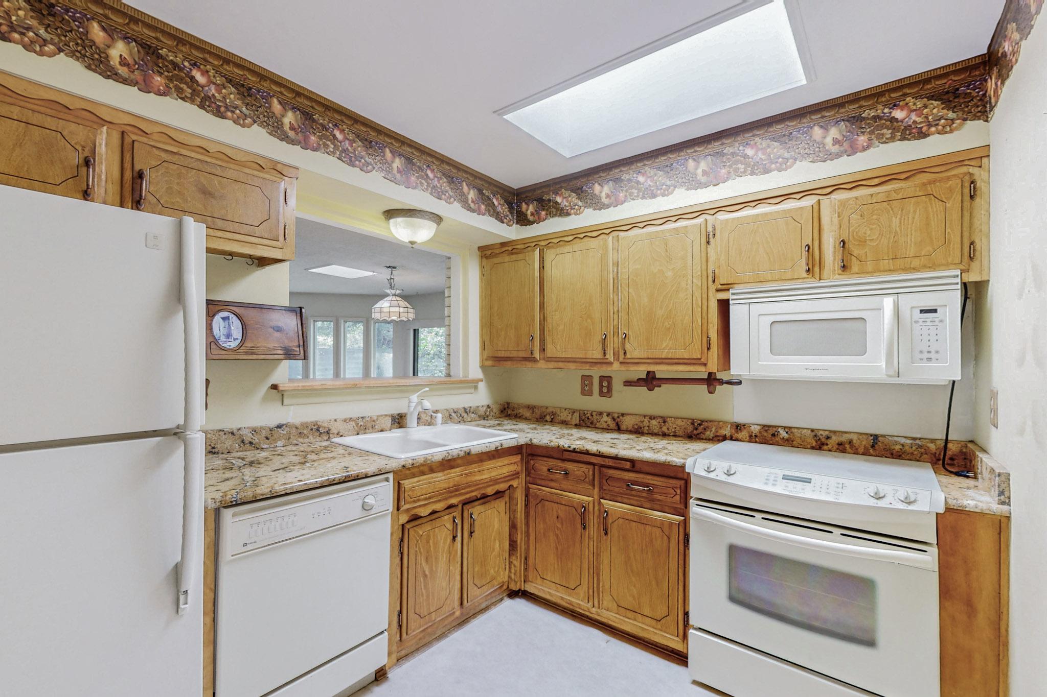 9000 Bellehaven Avenue NE