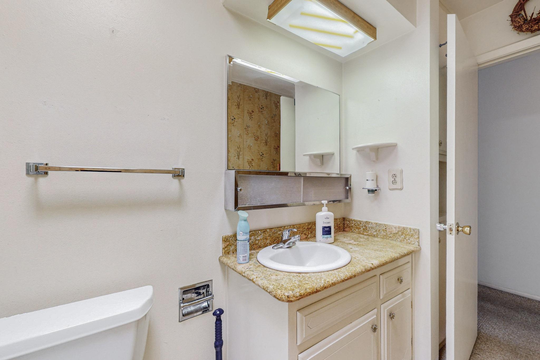 9000 Bellehaven Avenue NE