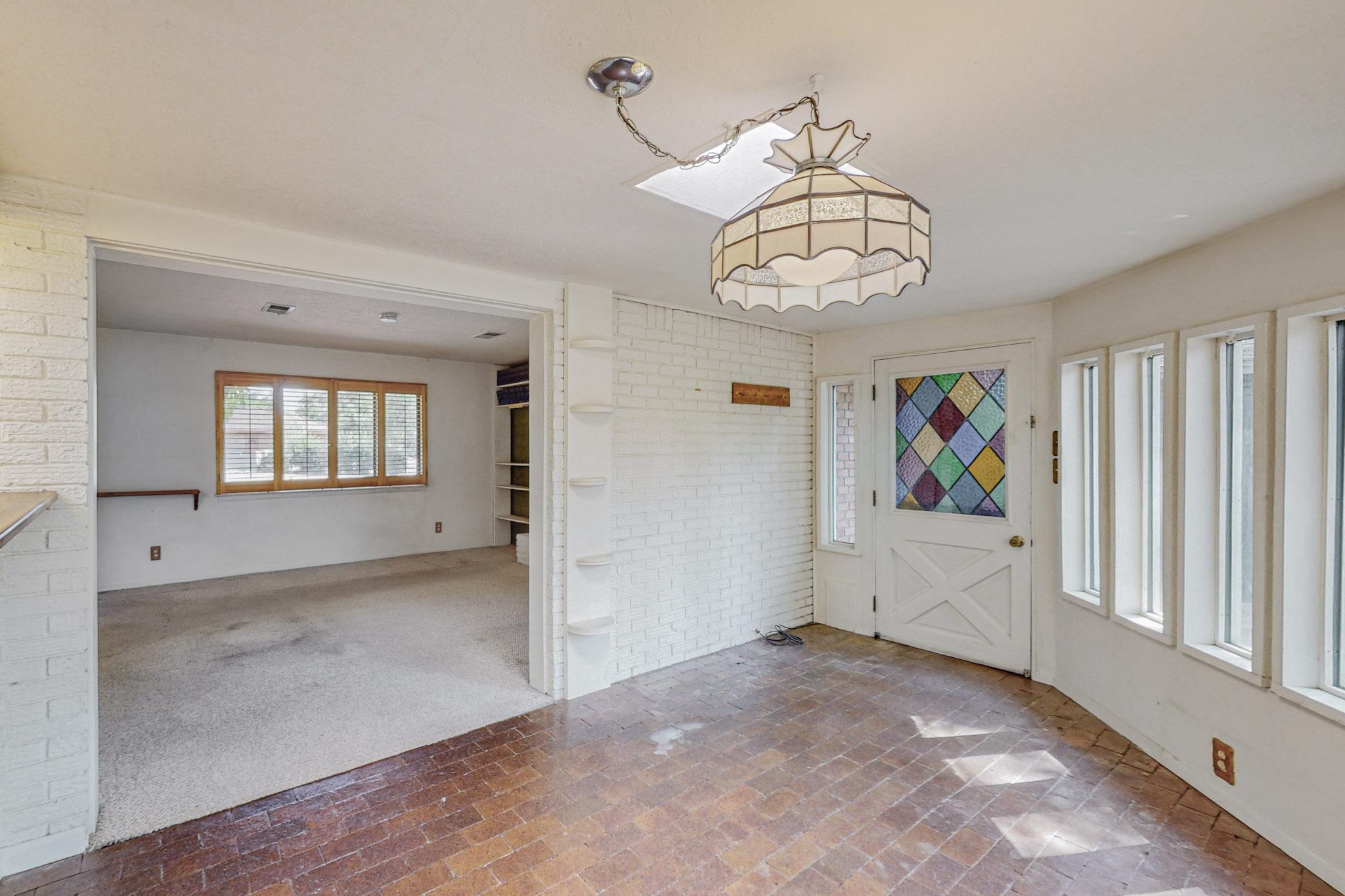 9000 Bellehaven Avenue NE