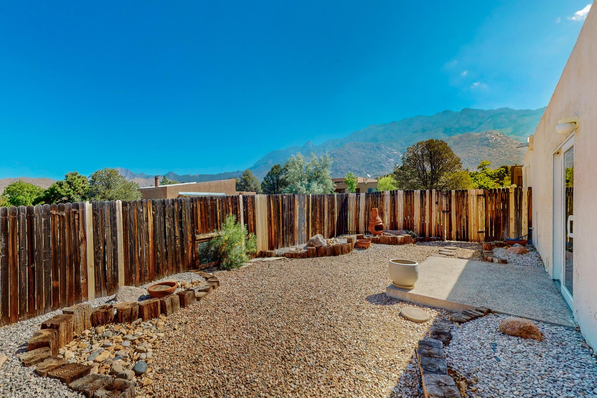 726 Tramway Vista Place NE 4