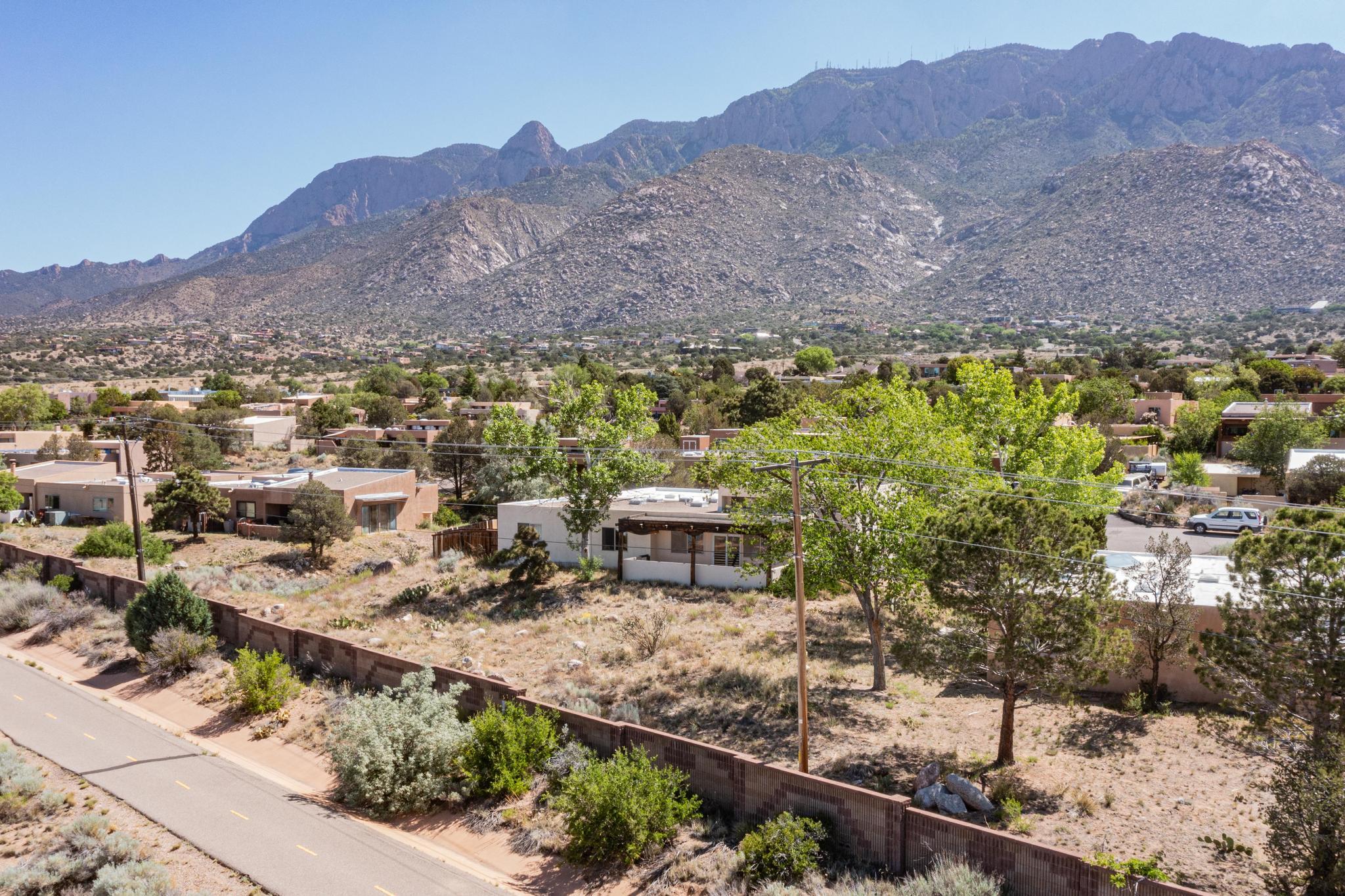 726 Tramway Vista Place NE 4