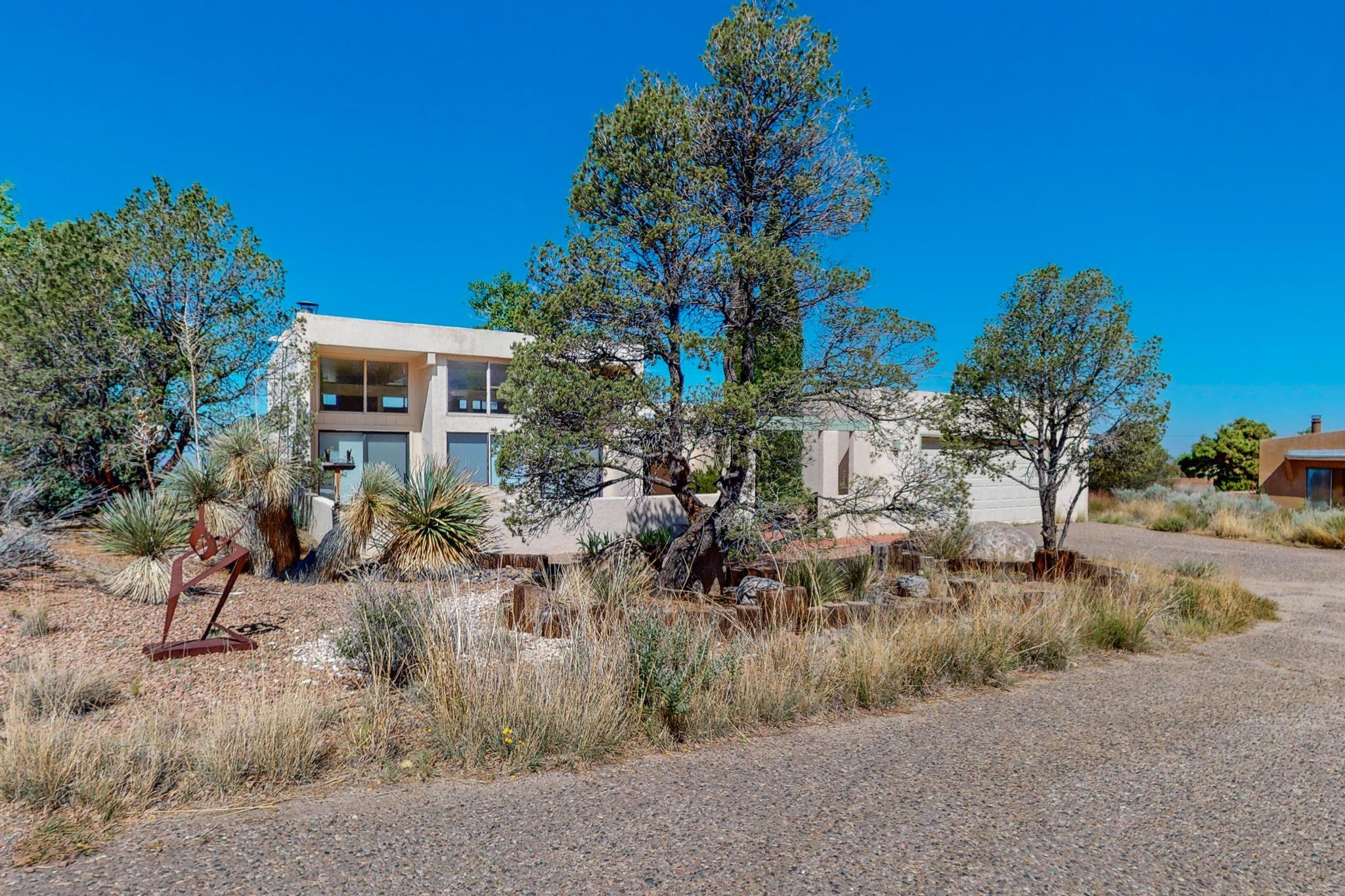 726 Tramway Vista Place NE 4