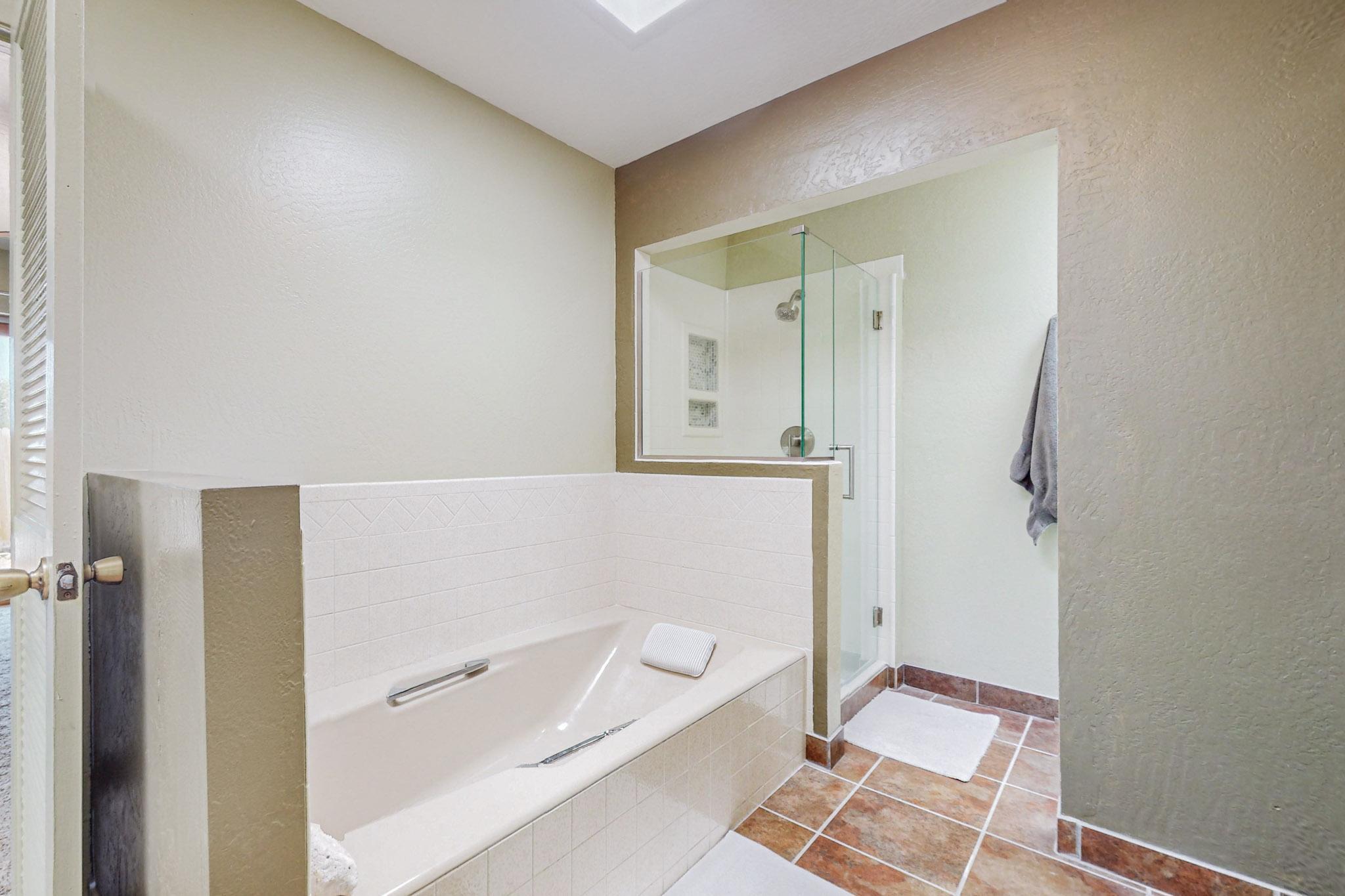 726 Tramway Vista Place NE 4