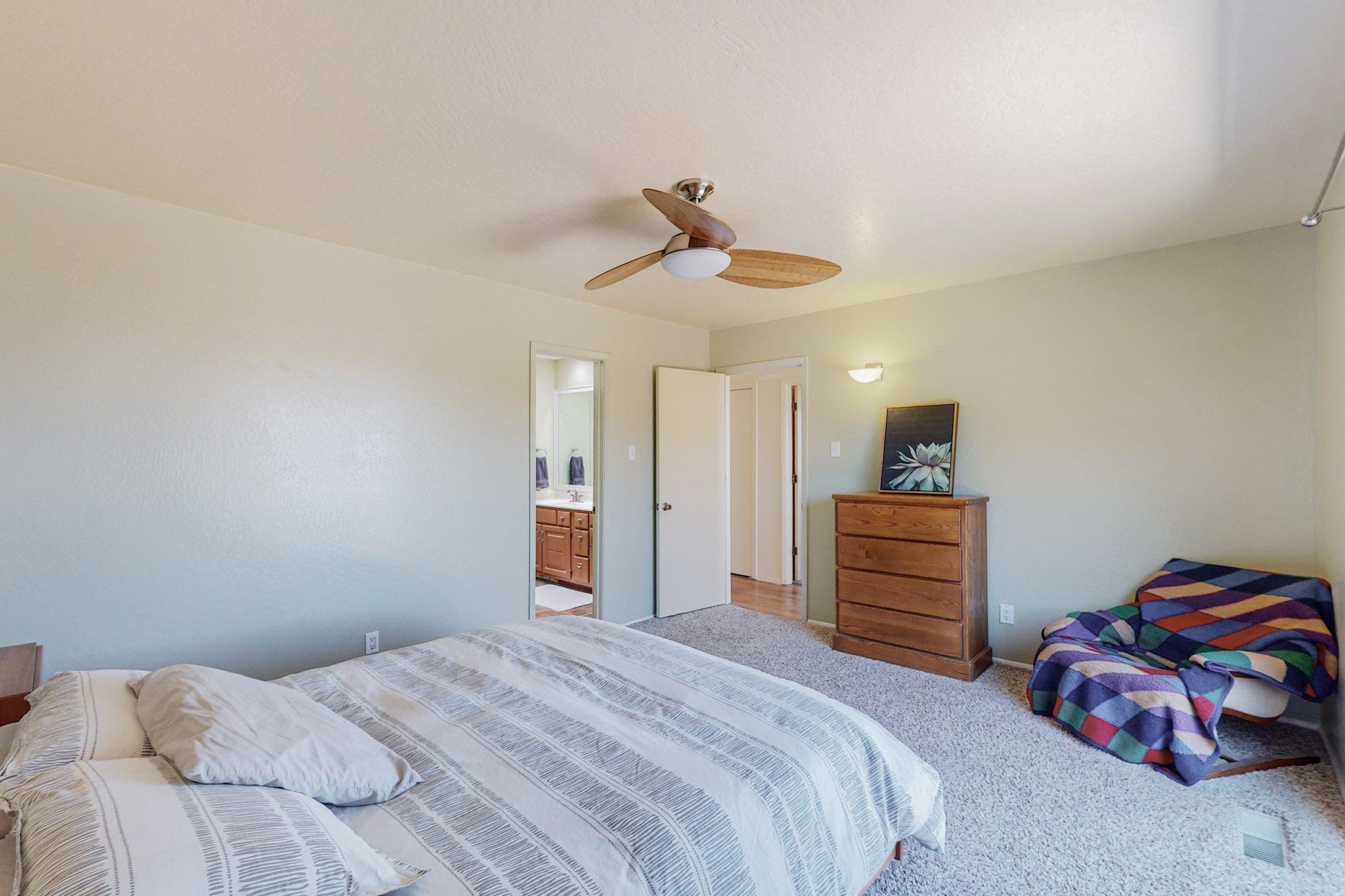 726 Tramway Vista Place NE 4