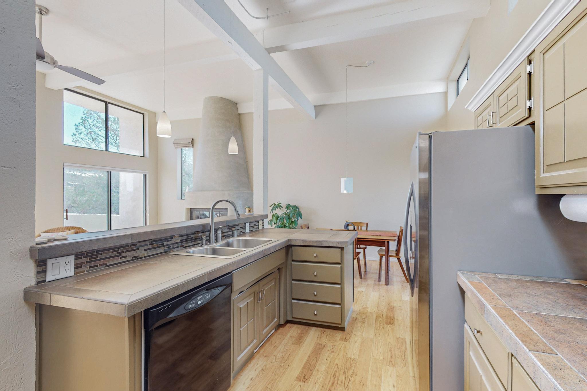 726 Tramway Vista Place NE 4