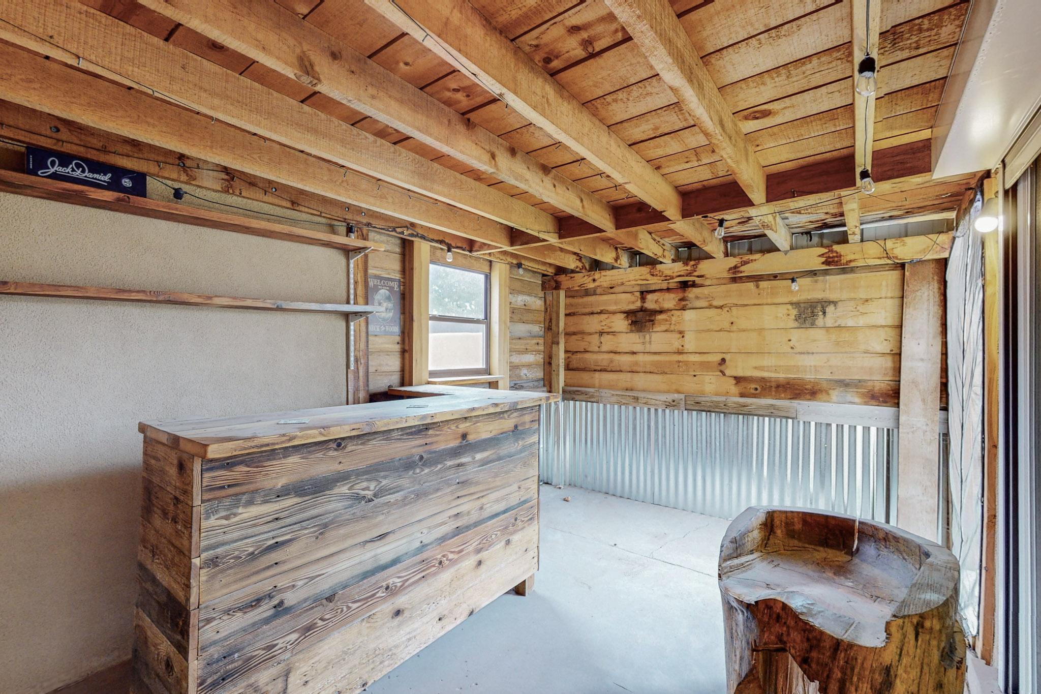 1039 W MEADOWLARK Lane