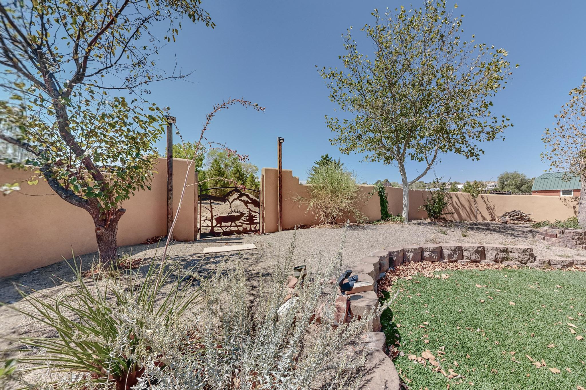 1039 W MEADOWLARK Lane