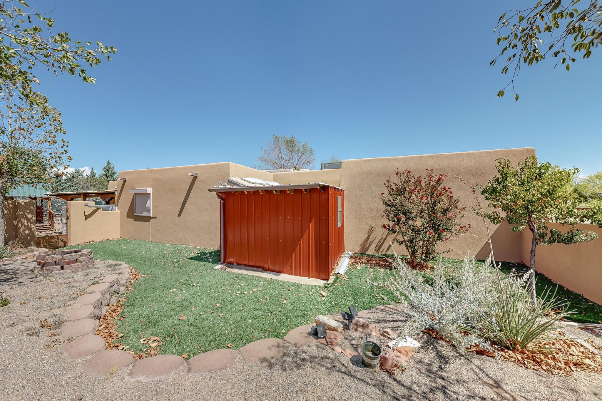 1039 W MEADOWLARK Lane