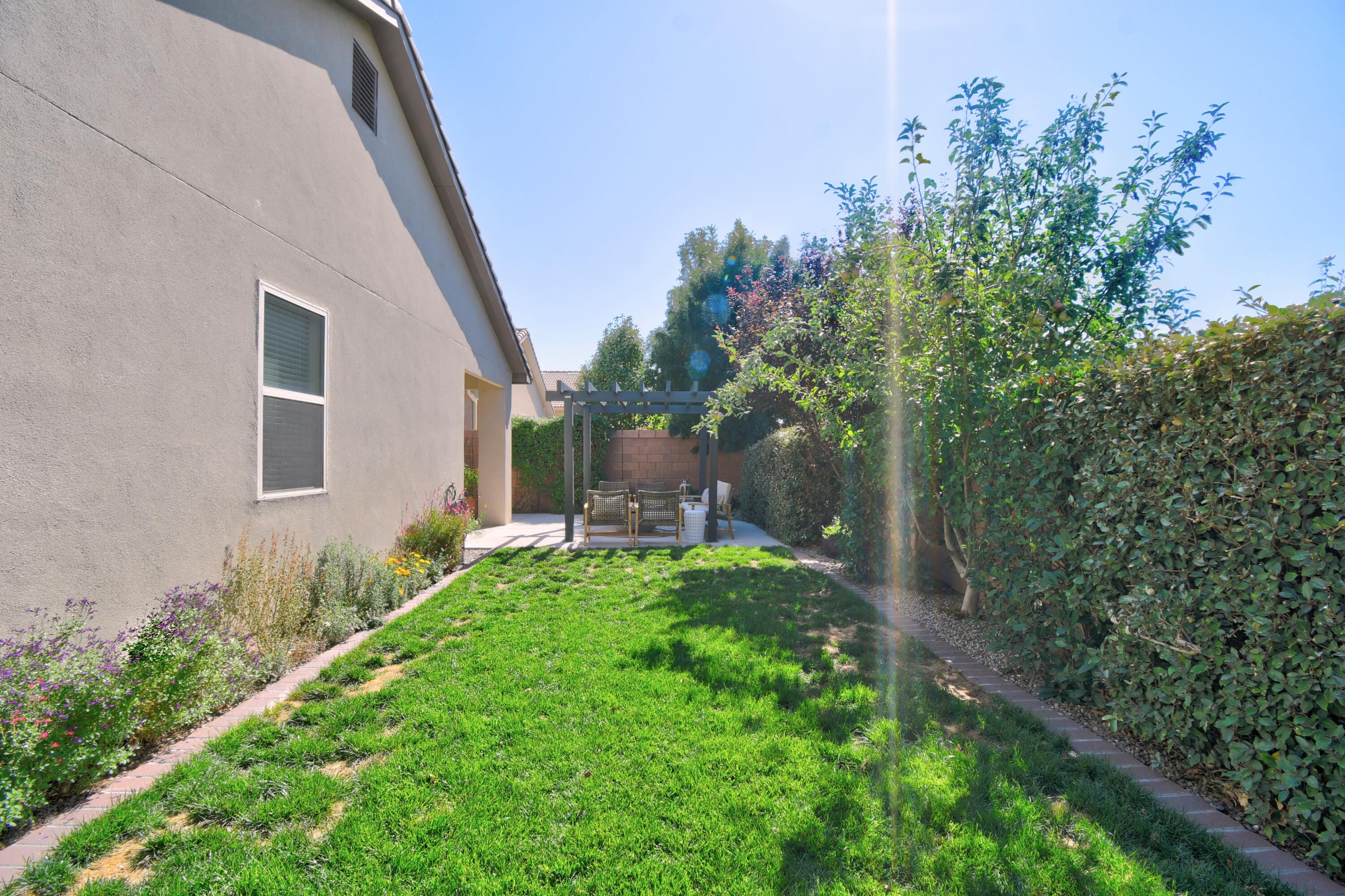 7321 DANA POINT Drive NE