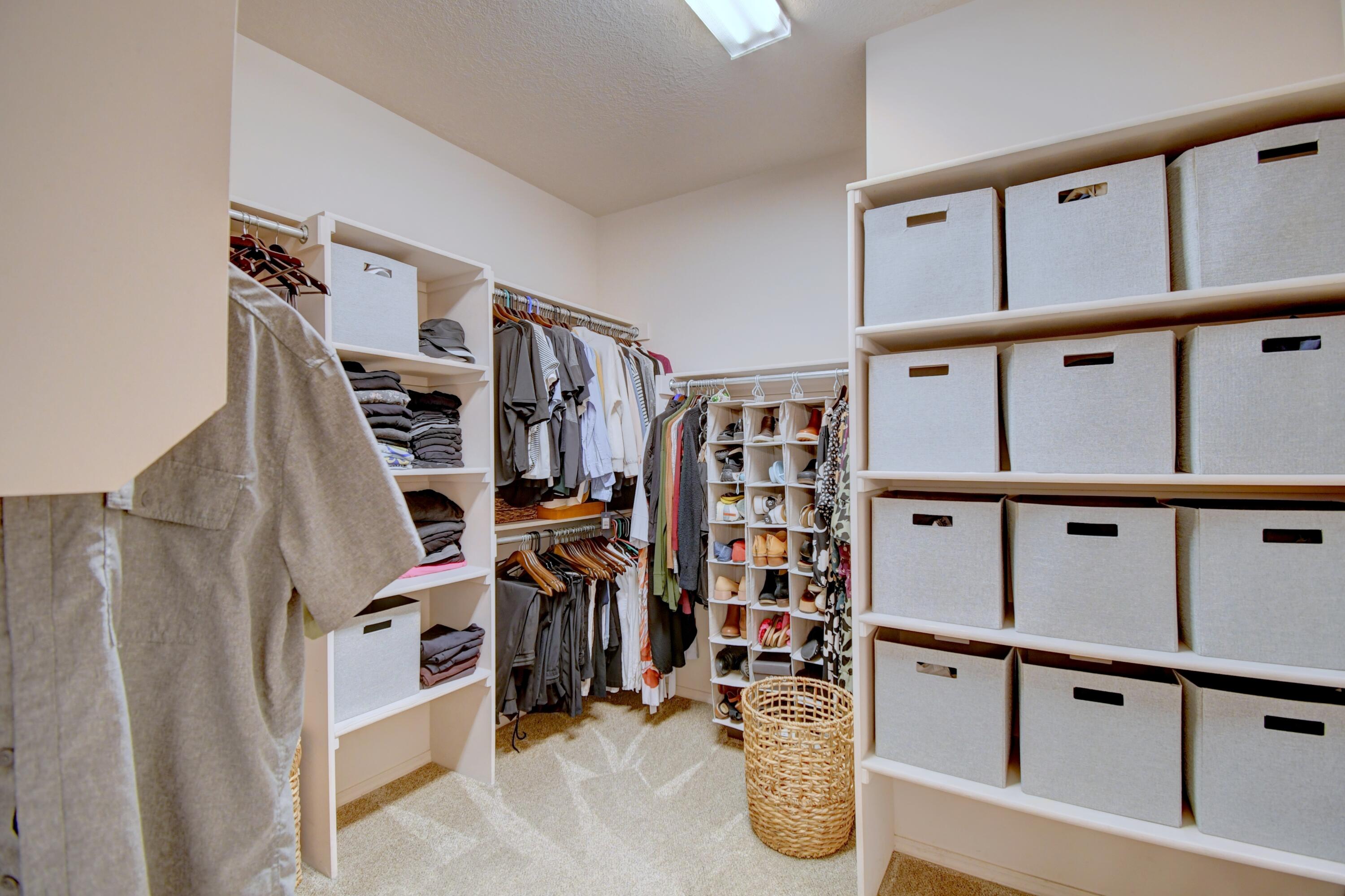 7321 DANA POINT Drive NE