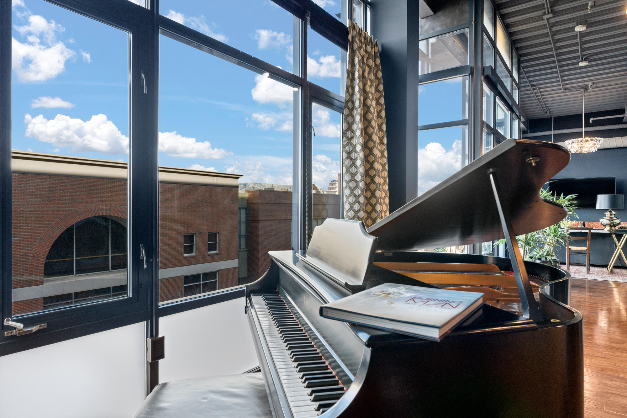 100 Gold Avenue SW 304