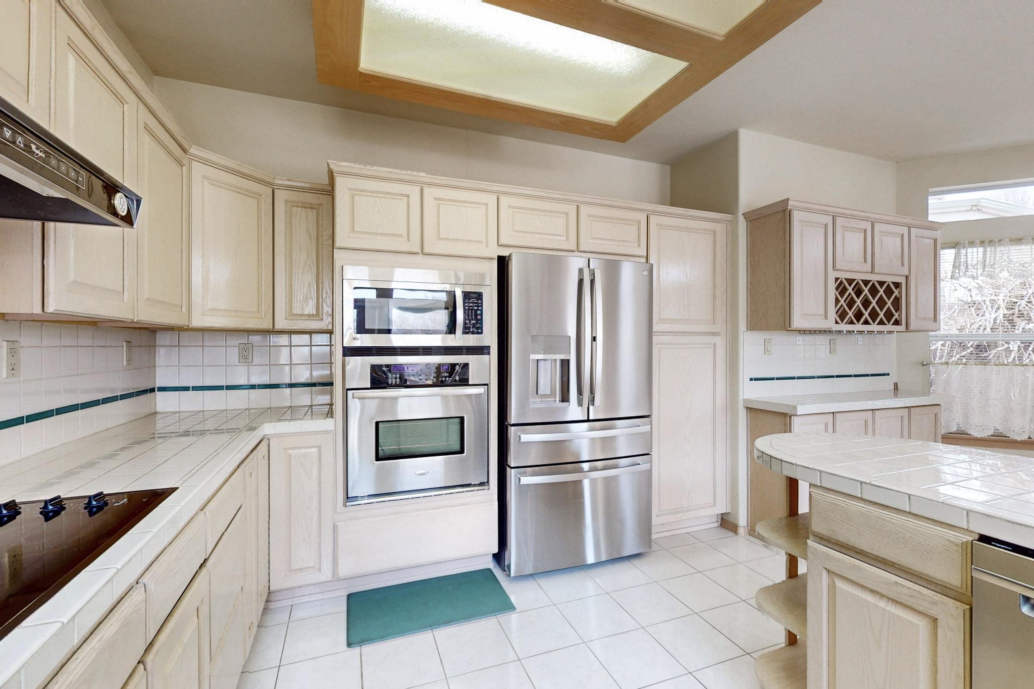 2094 Rivers Edge Drive NE