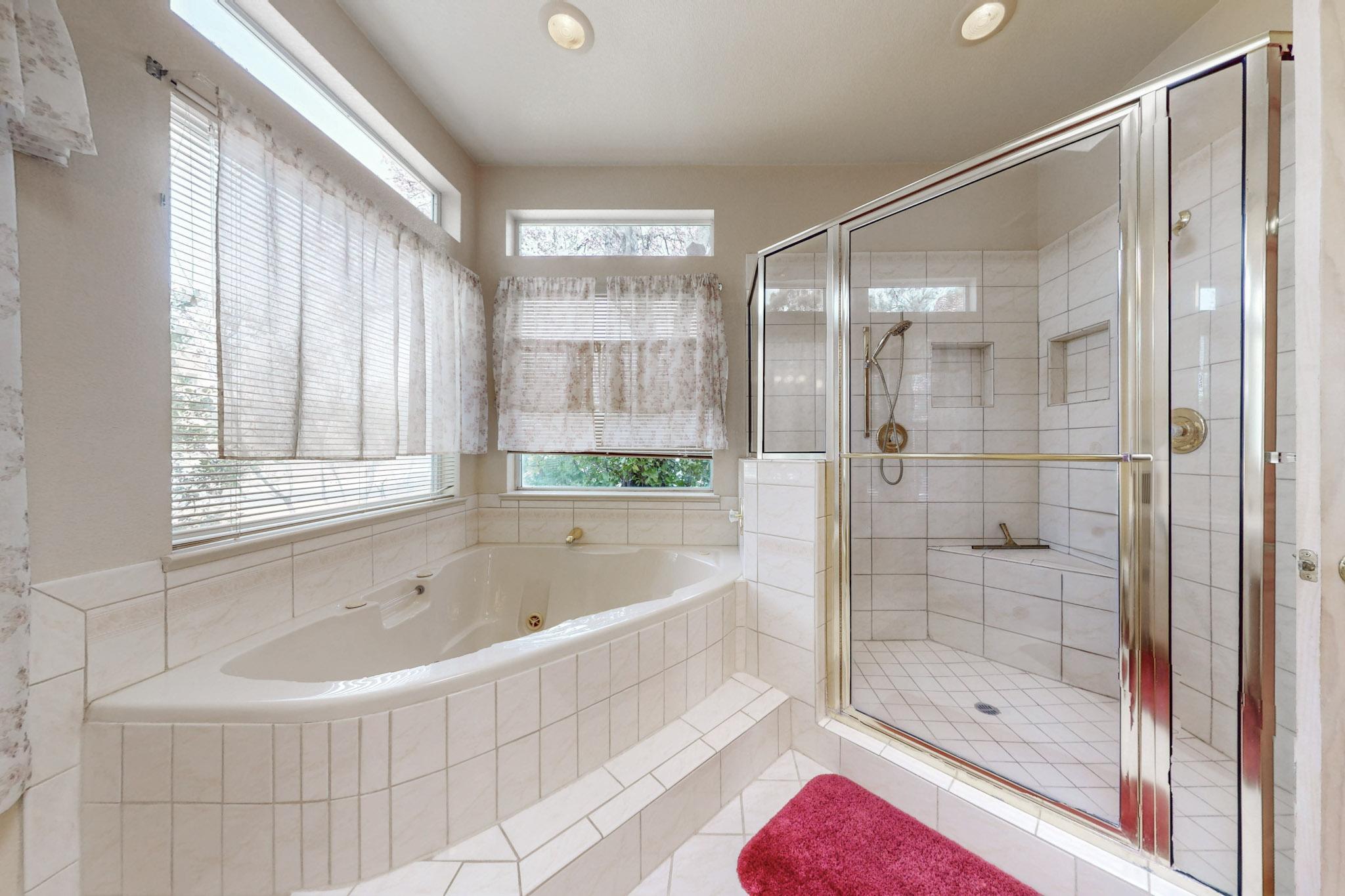 2094 Rivers Edge Drive NE