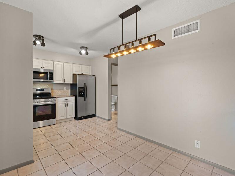 82 CALLE SAN BLAS NE