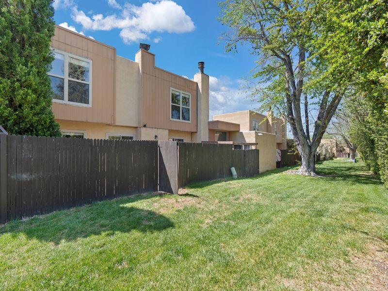 82 CALLE SAN BLAS NE