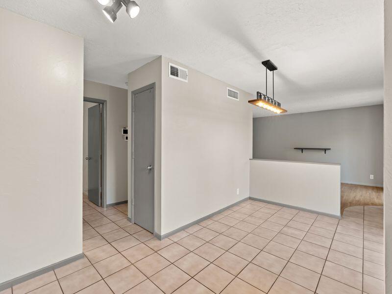 82 CALLE SAN BLAS NE