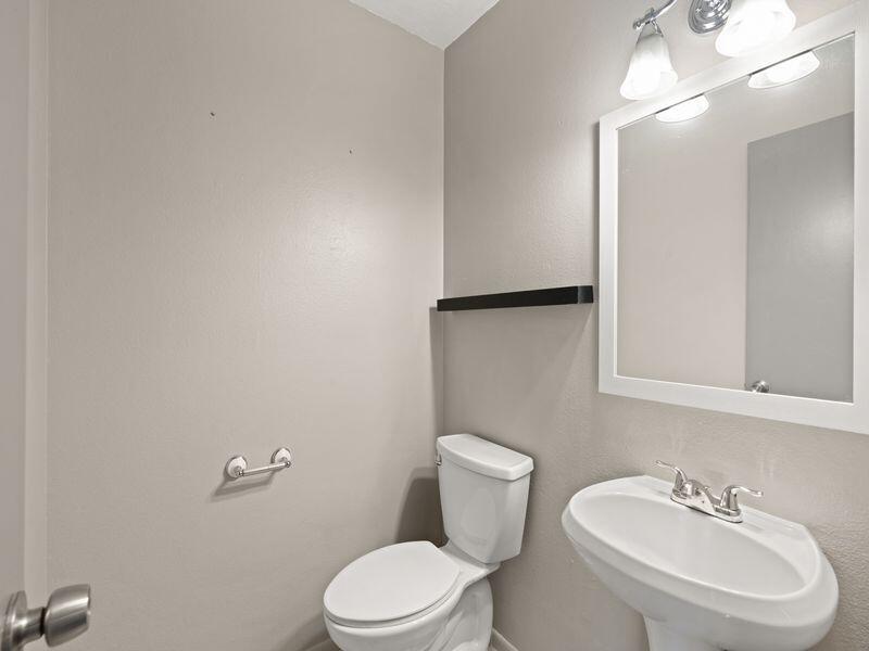 82 CALLE SAN BLAS NE