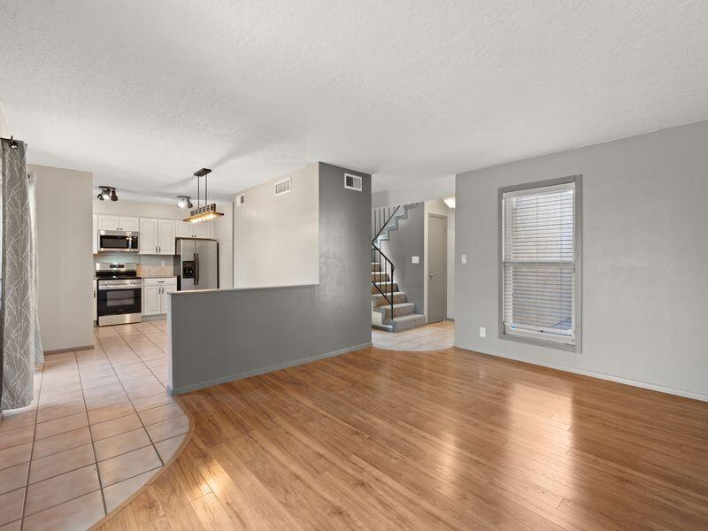 82 CALLE SAN BLAS NE