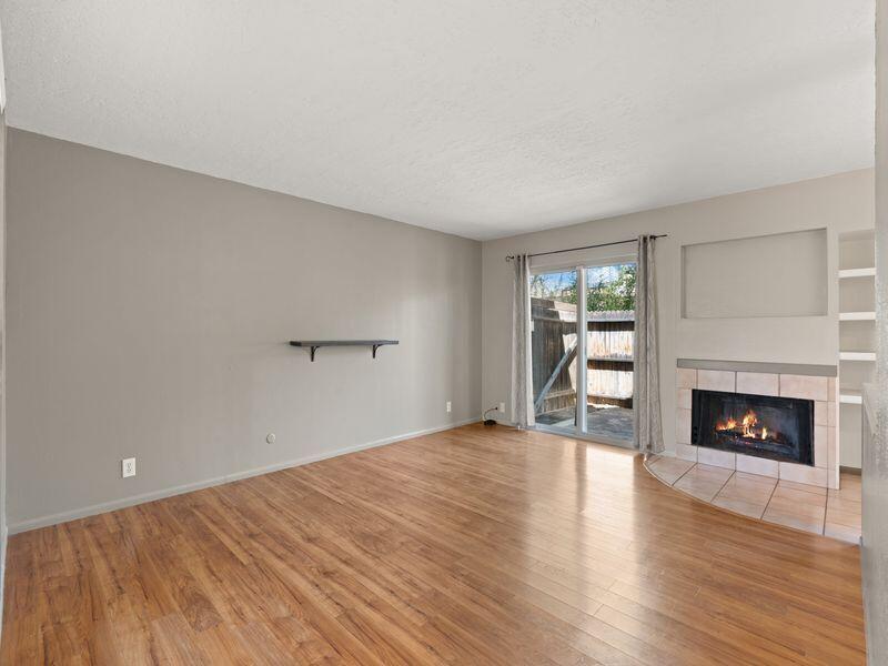 82 CALLE SAN BLAS NE