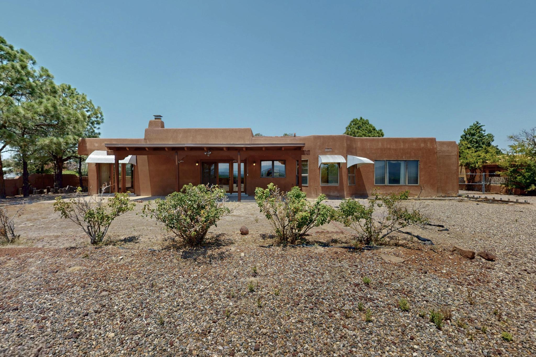 4904 ALBERTA Lane NW