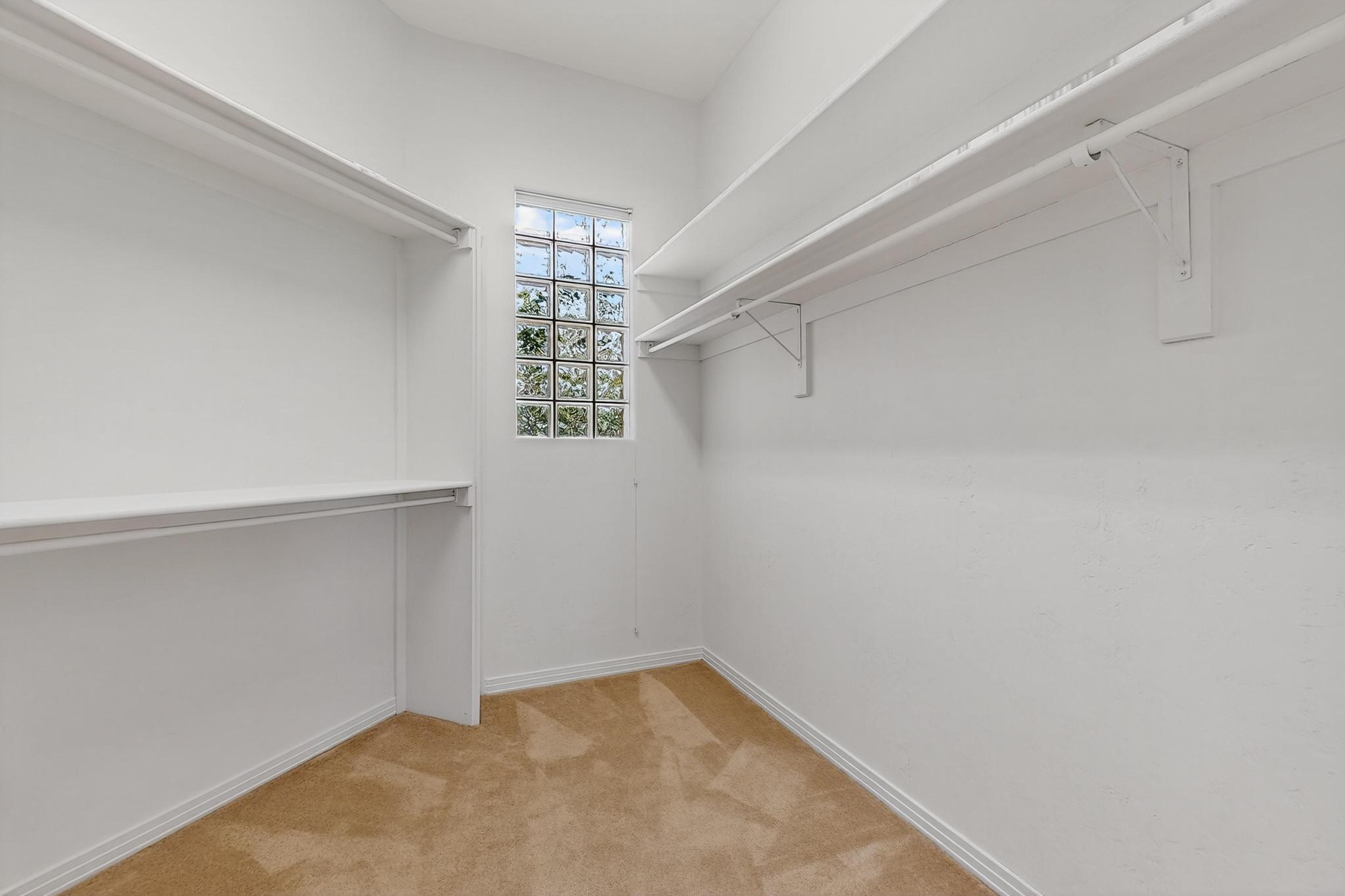 6101 PURPLE ASTER Lane NE