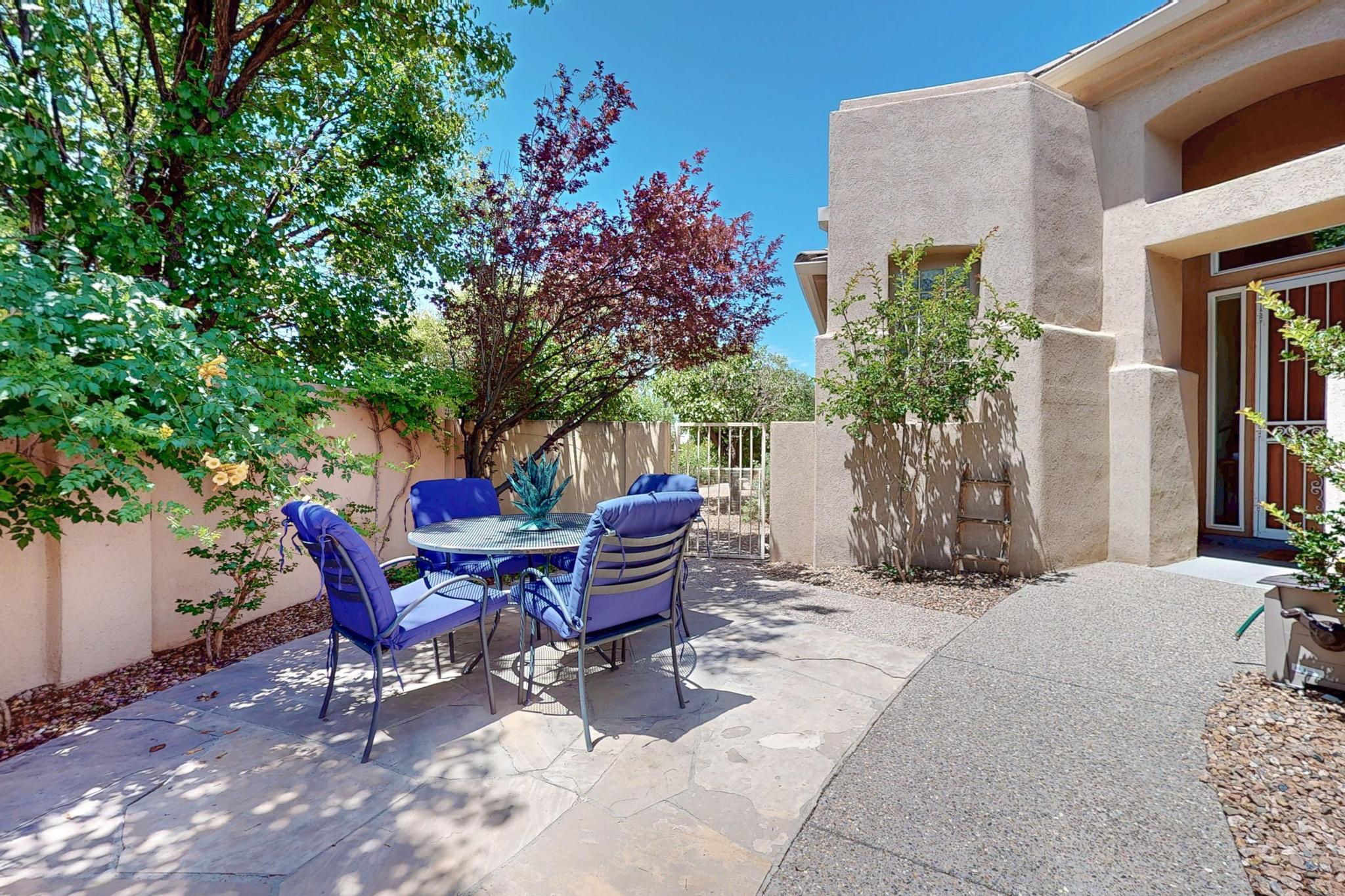 6101 PURPLE ASTER Lane NE