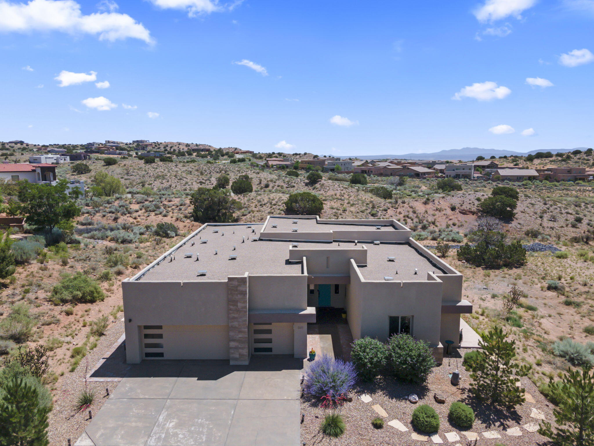 5611 Desert Sky Place NE