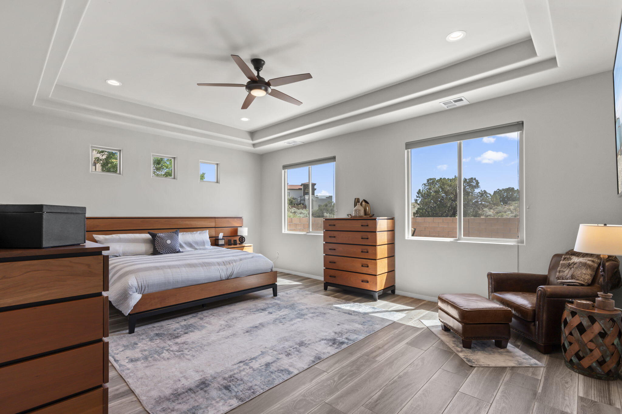 5611 Desert Sky Place NE