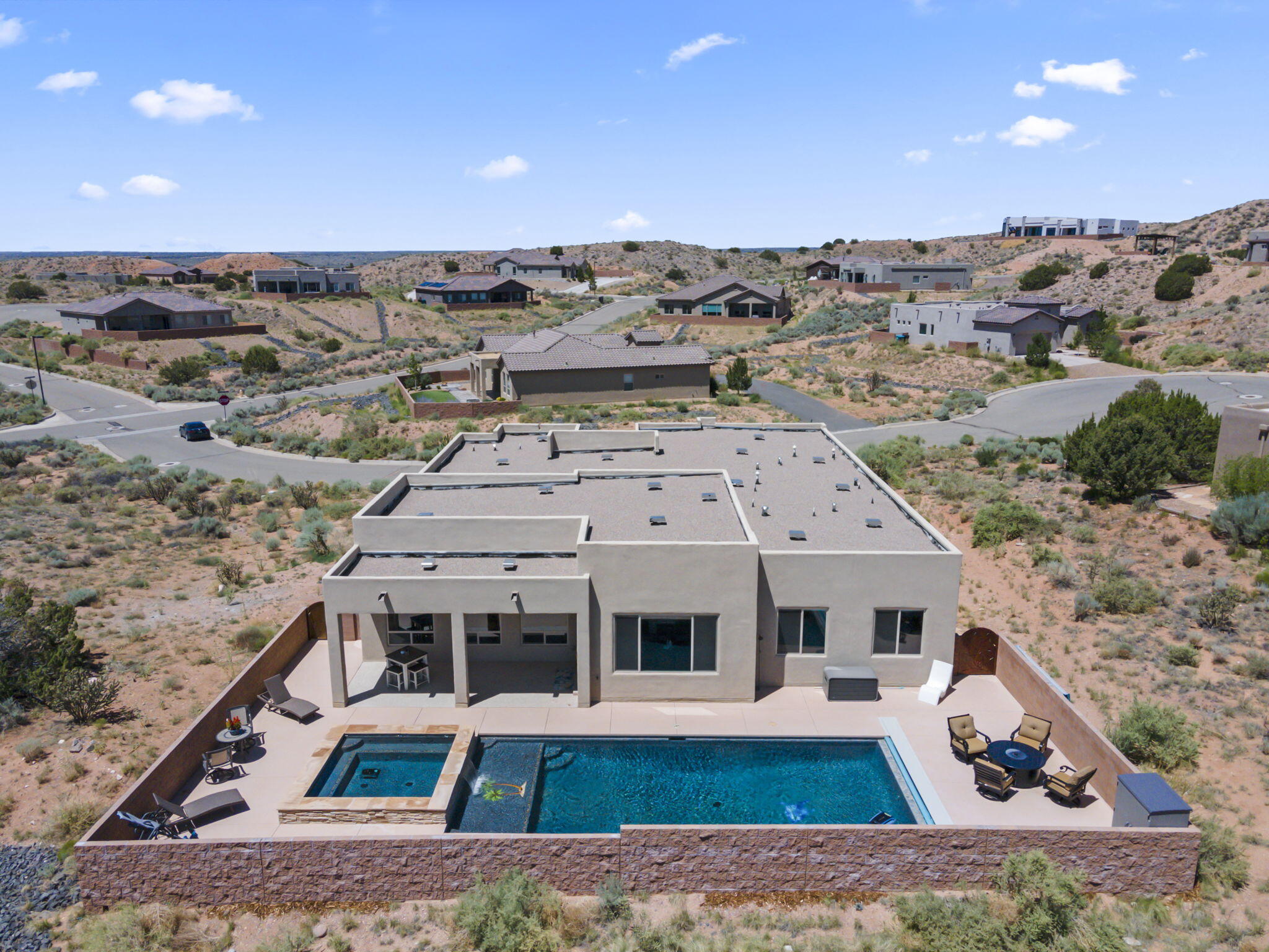 5611 Desert Sky Place NE