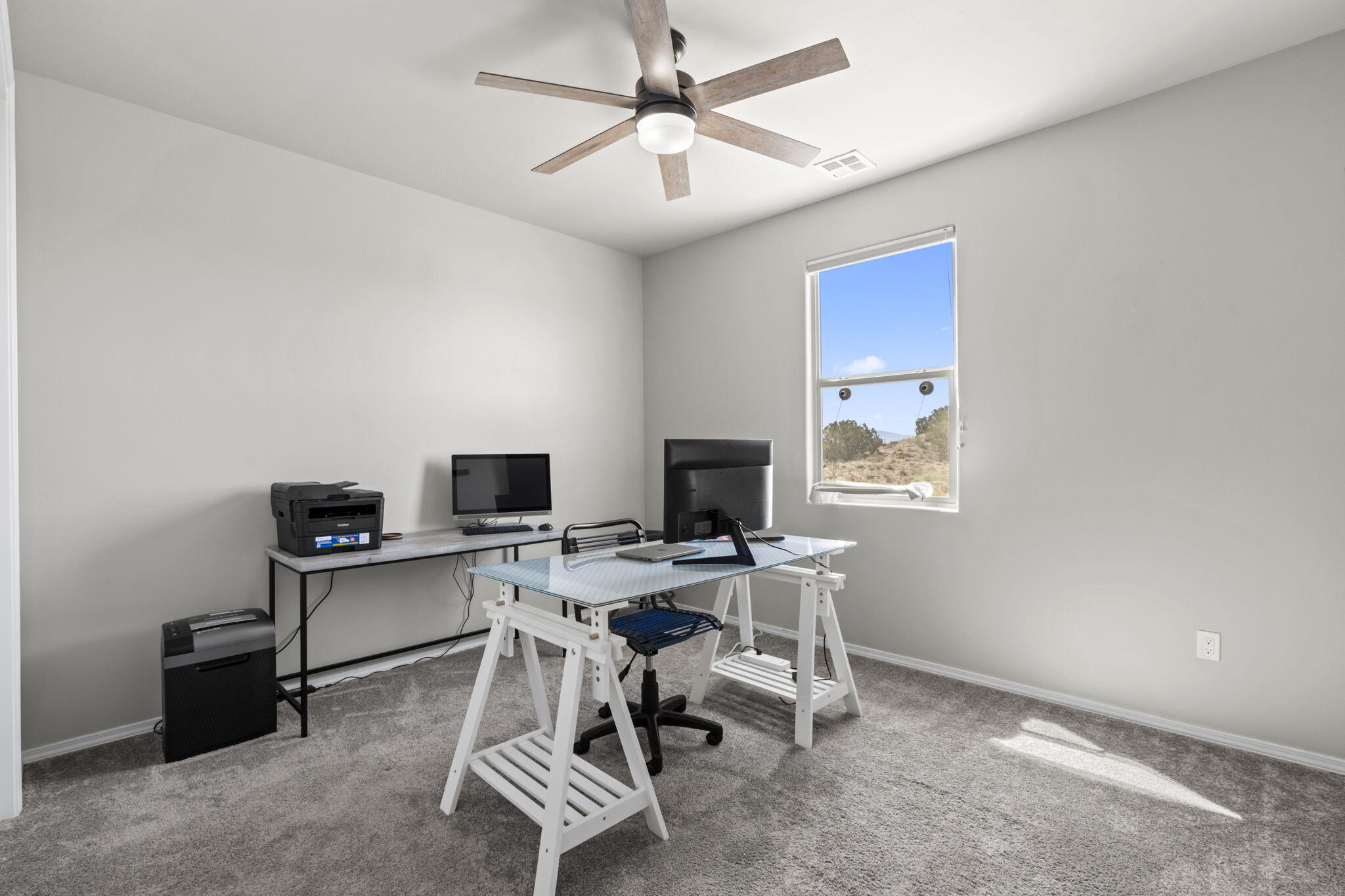 5611 Desert Sky Place NE