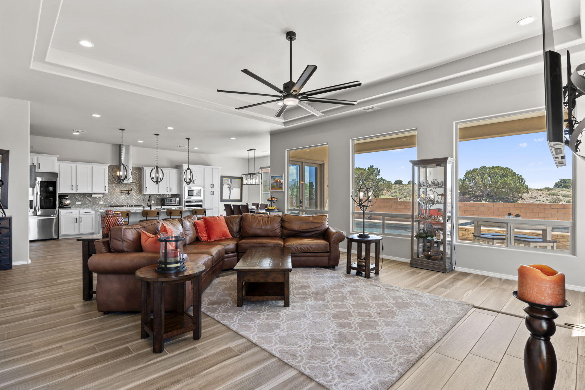 5611 Desert Sky Place NE