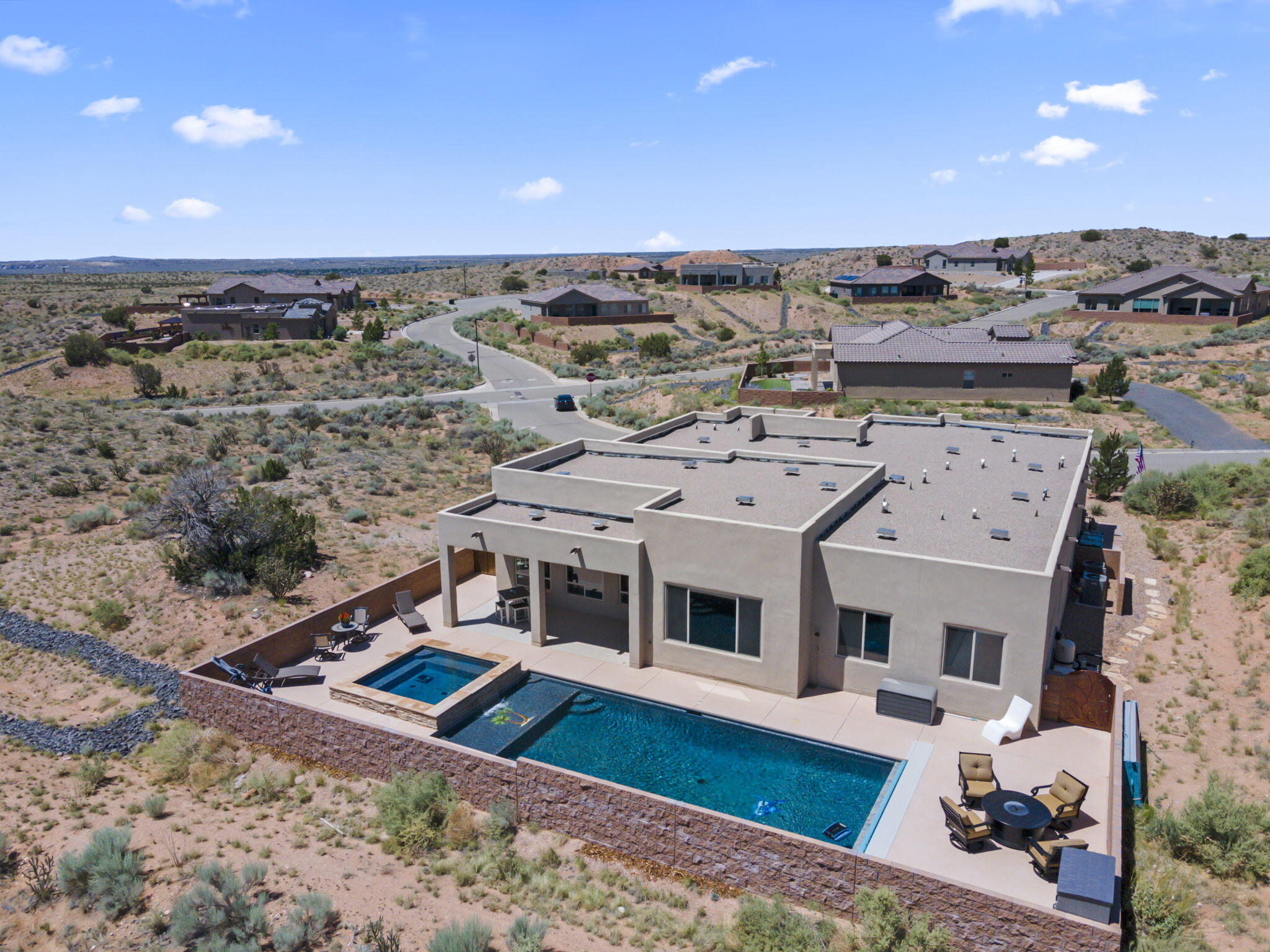 5611 Desert Sky Place NE