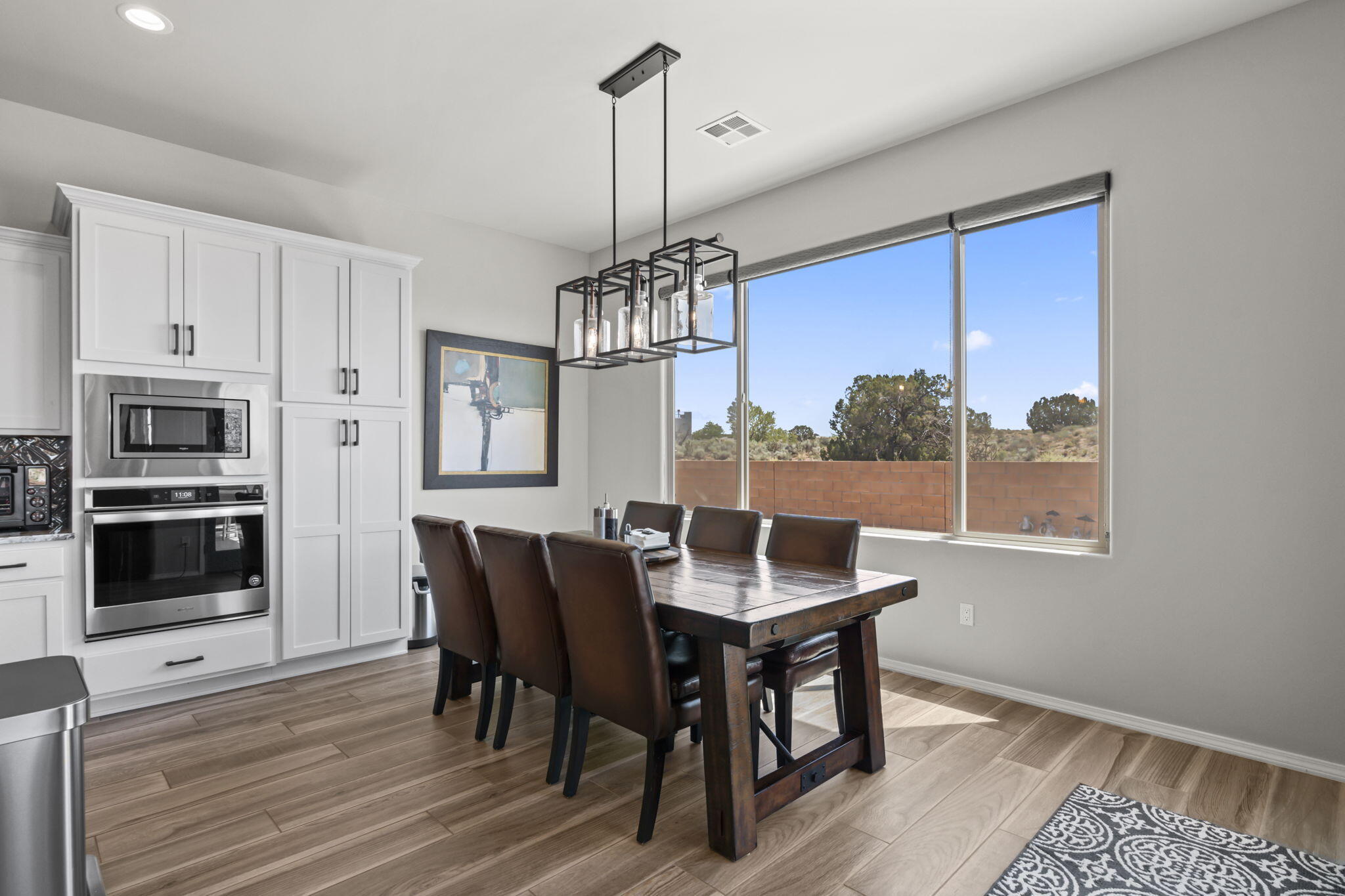 5611 Desert Sky Place NE