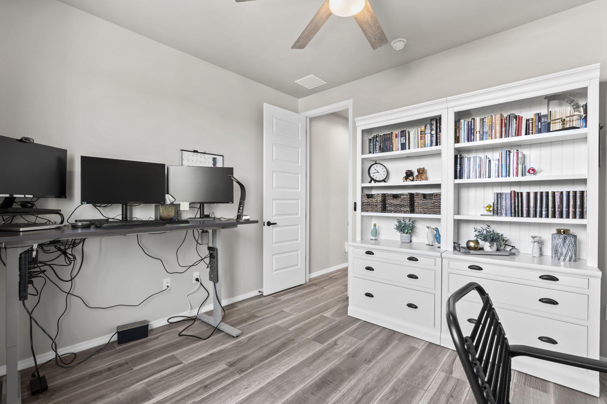 5611 Desert Sky Place NE